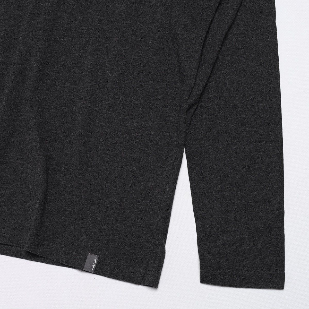 Arc'teryx Arcteryx Big Logo Long sleeve Tee Size US M / EU 48-50 / 2 - 2 Thumbnail