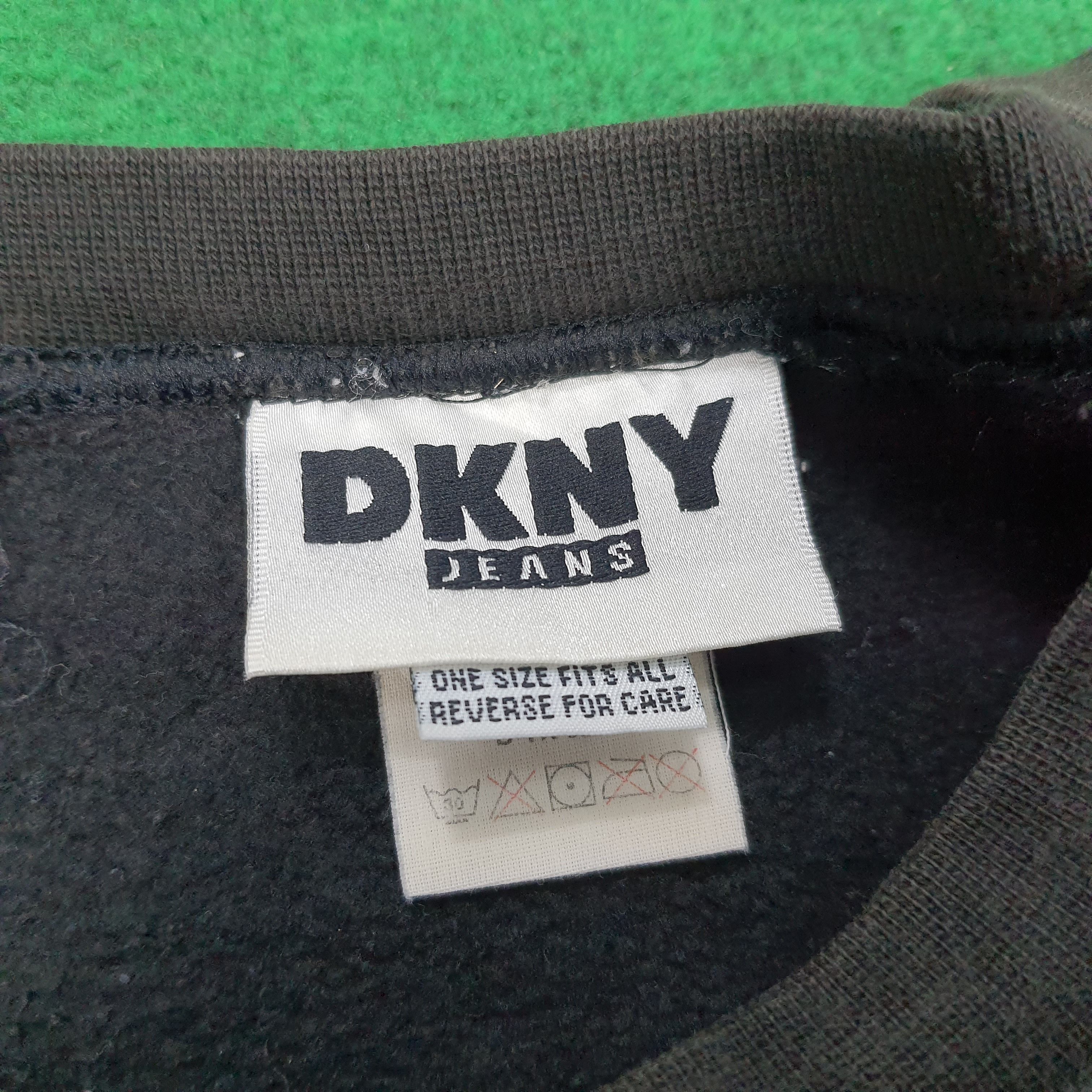 DKNY × Vintage Vintage DKNY Jeans Streetwear New York Sweatshirt Size US L / EU 52-54 / 3 - 5 Thumbnail