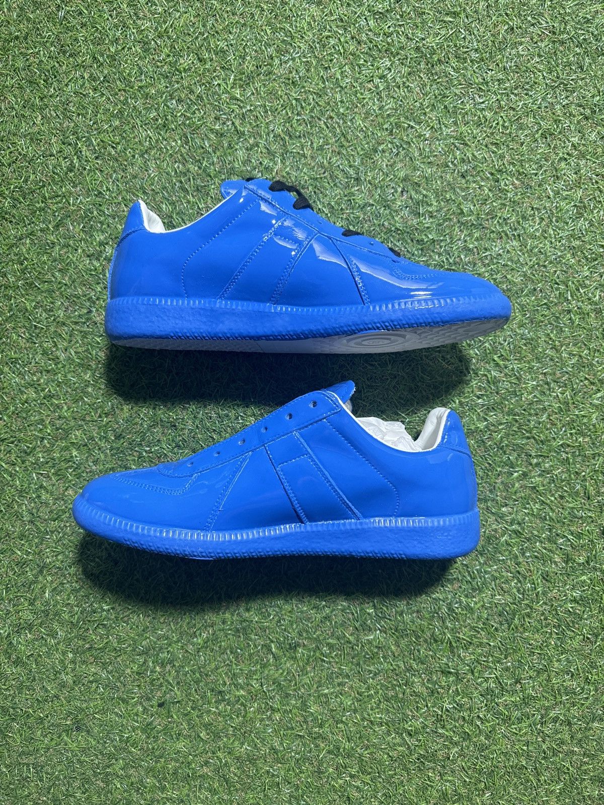 Maison Margiela Maison Margiela Replica Gats Sneakers Rubber Patent Blue Size US 5.5 / EU 38 - 9 Thumbnail