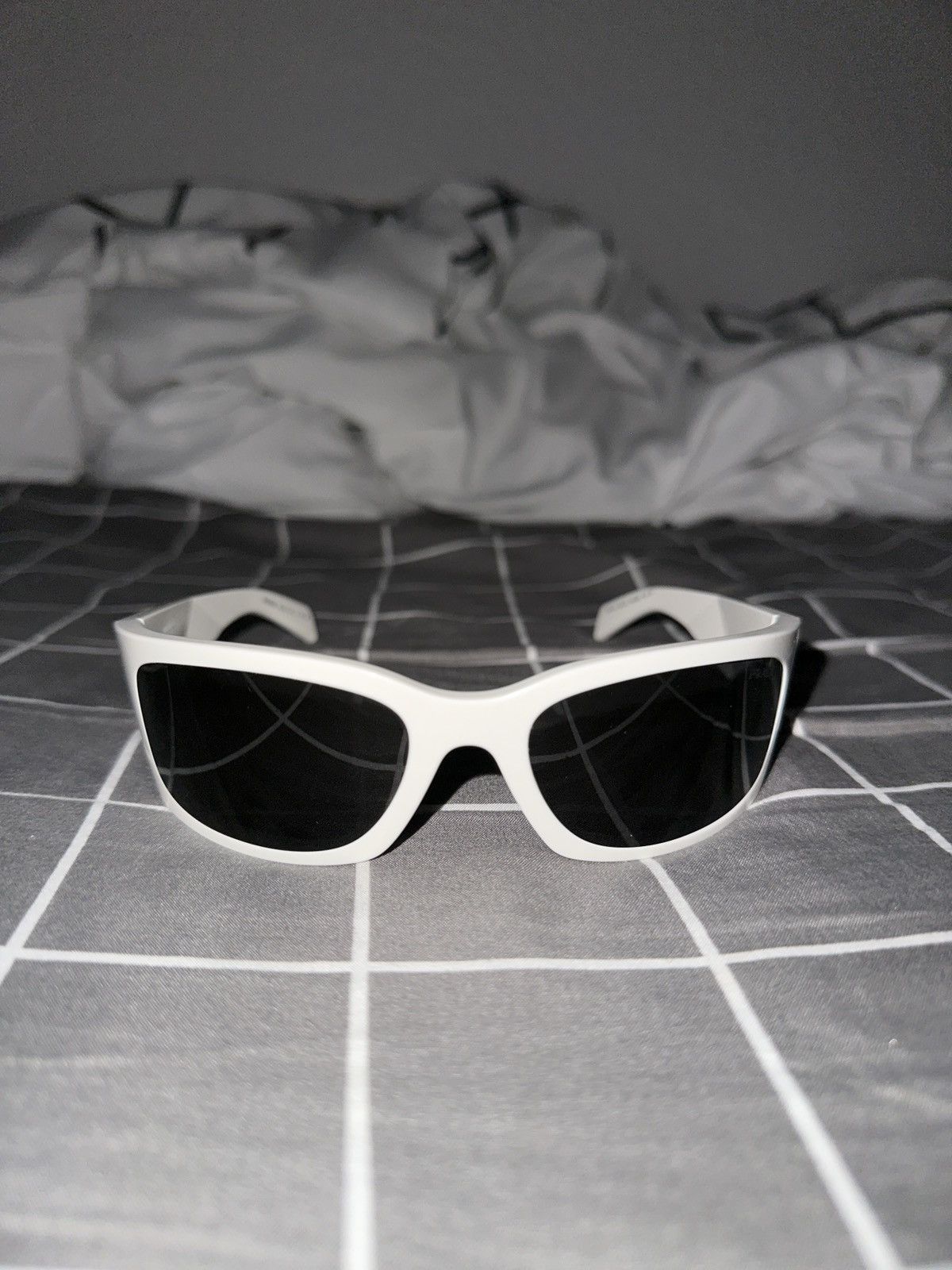 Prada PRADA WHITE SYMBOLE SUNGLASSES Size ONE SIZE - 3 Thumbnail