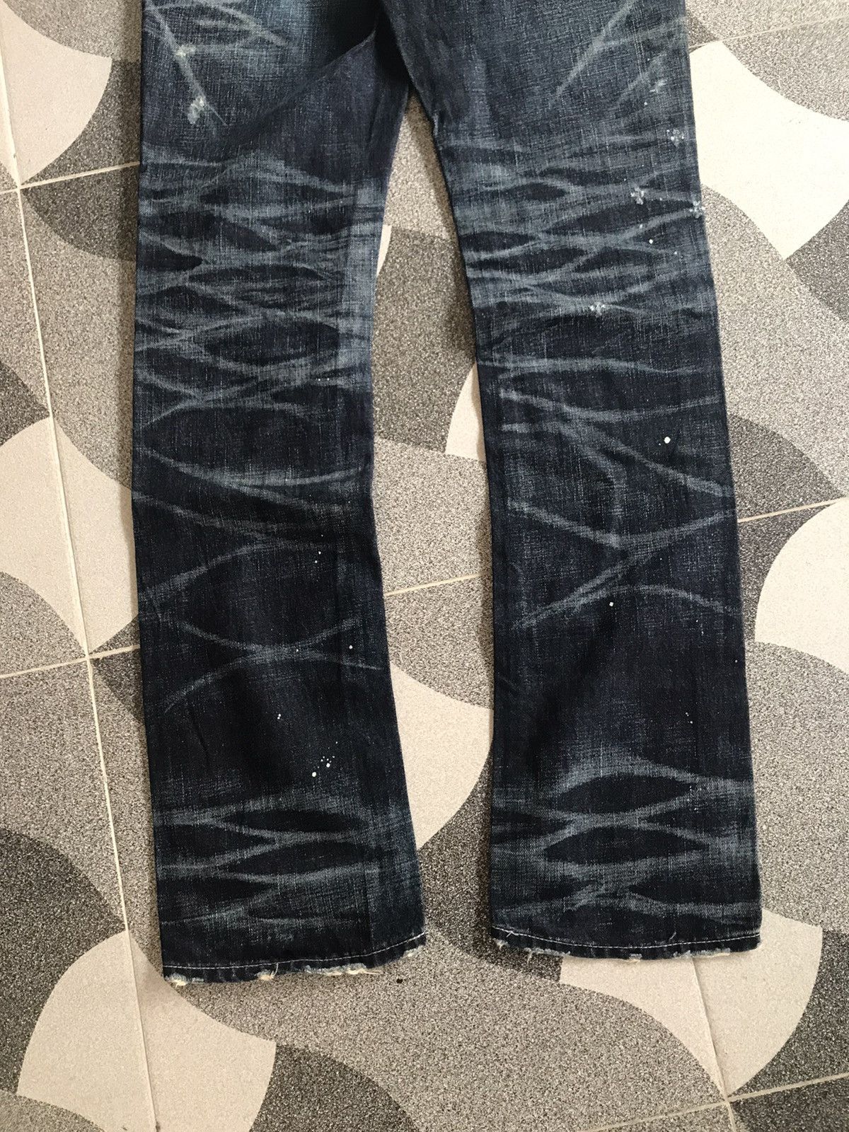 GOSTAR DE FUGA GOSTAR DE FUGA DISTRESSED WASHED PANTS Size US 32 / EU 48 - 5 Thumbnail