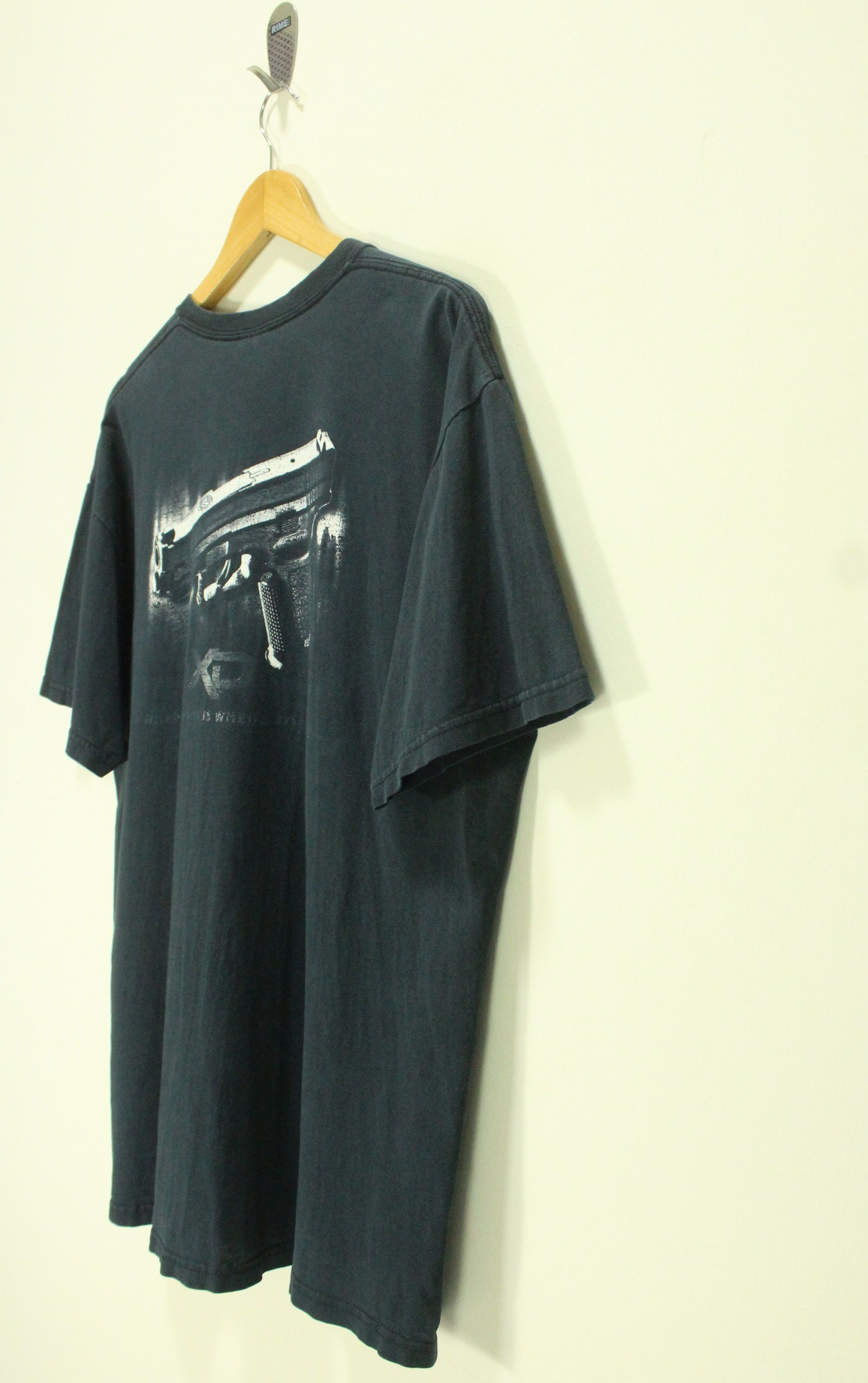 Vintage XD PISTOLS T Shirt Guns Faded Distressed Vintage Size US L / EU 52-54 / 3 - 3 Thumbnail