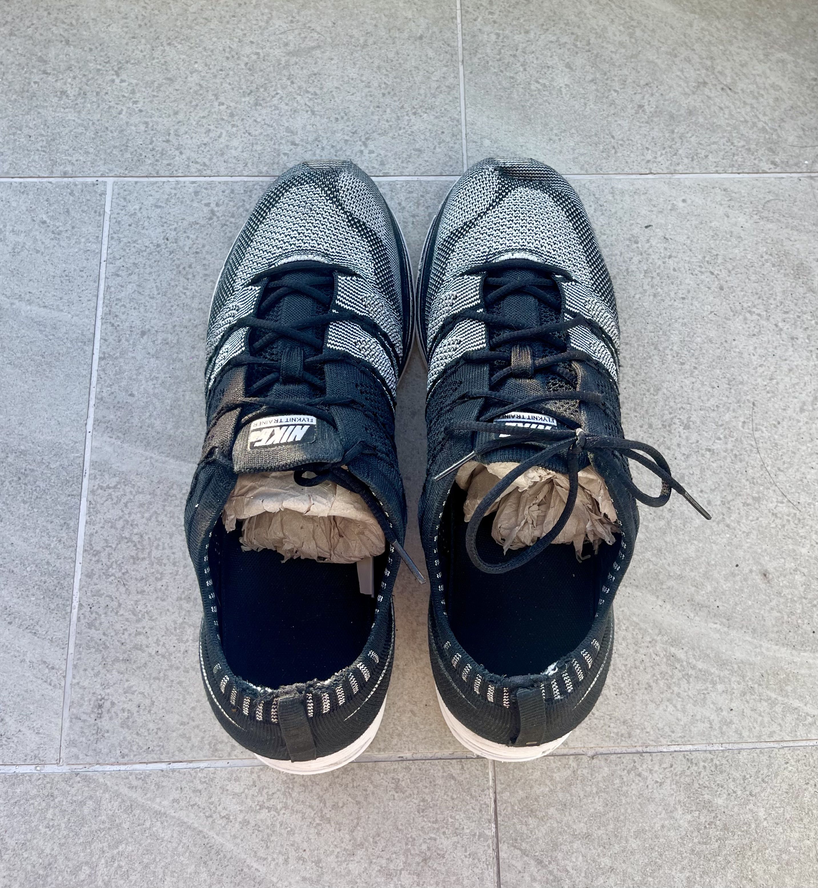 Nike (2018) Nike Flyknit Trainer Oreo Kanye Yeezy Black/ White Size US 10 / EU 43 - 3 Thumbnail