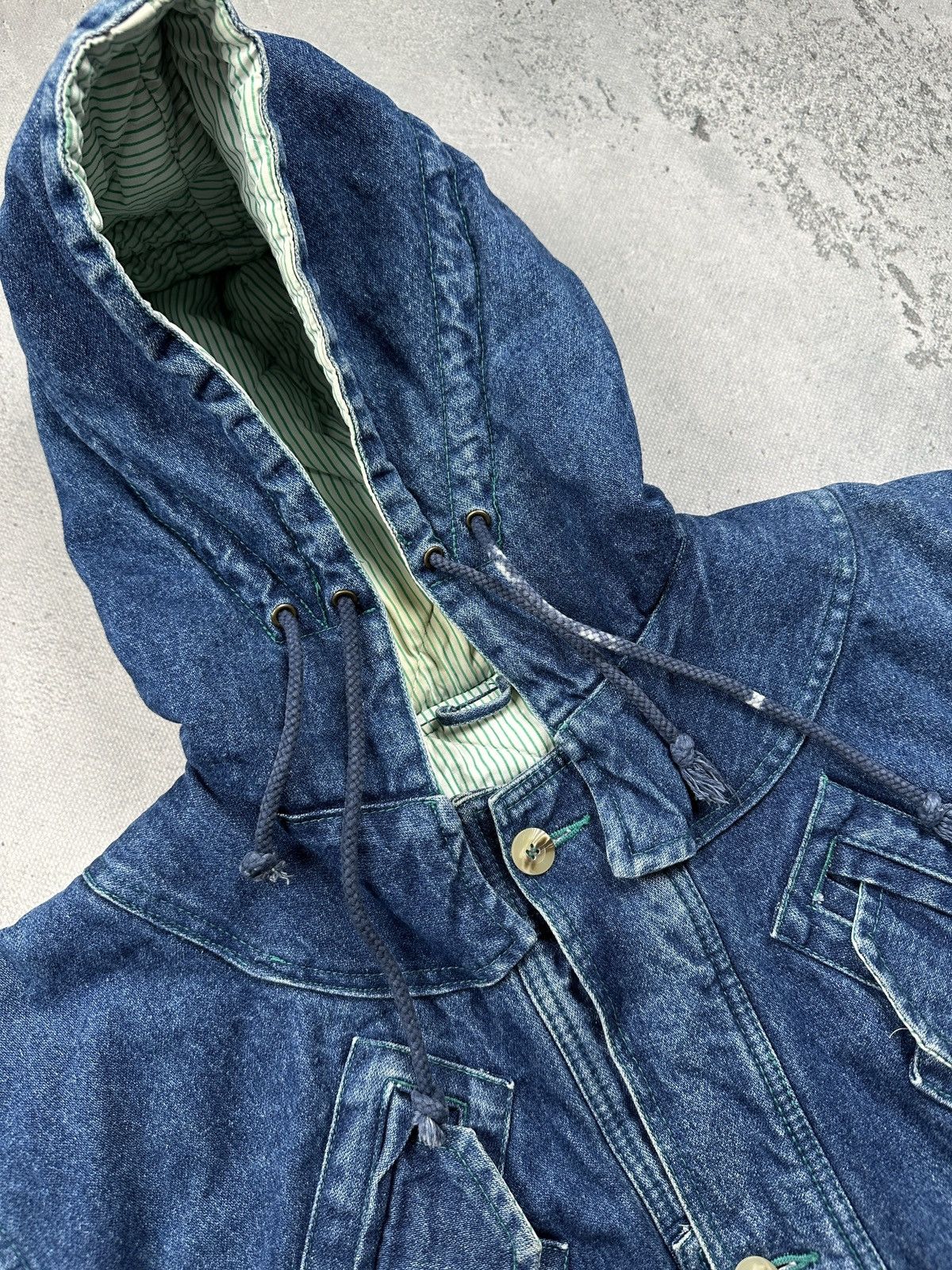 Wrangler Vintage Wrangler Denim Hooded Jacket Quilted Lined Workwear Size US XL / EU 56 / 4 - 12 Thumbnail