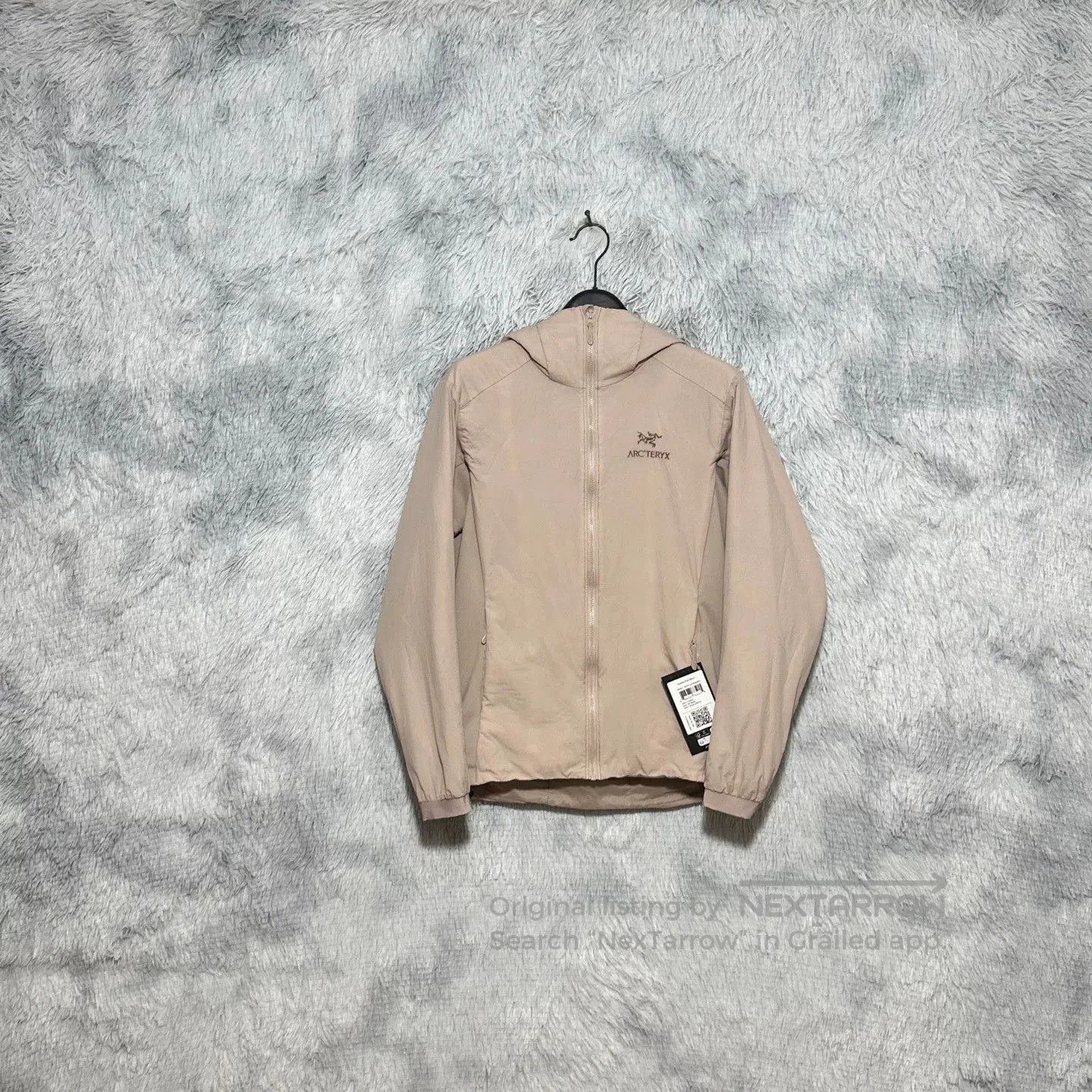 arcteryx atom lt hoody jacket in pink.