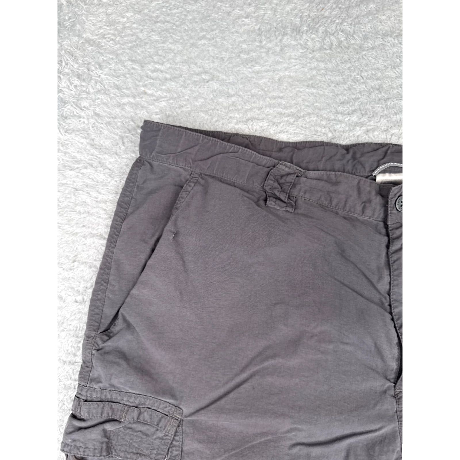 The North Face The North Face Men Shorts Cargo Gray 100% Nylon Stowable Large L 38x10 Pockets Zip Read Size US 33 - 4 Thumbnail