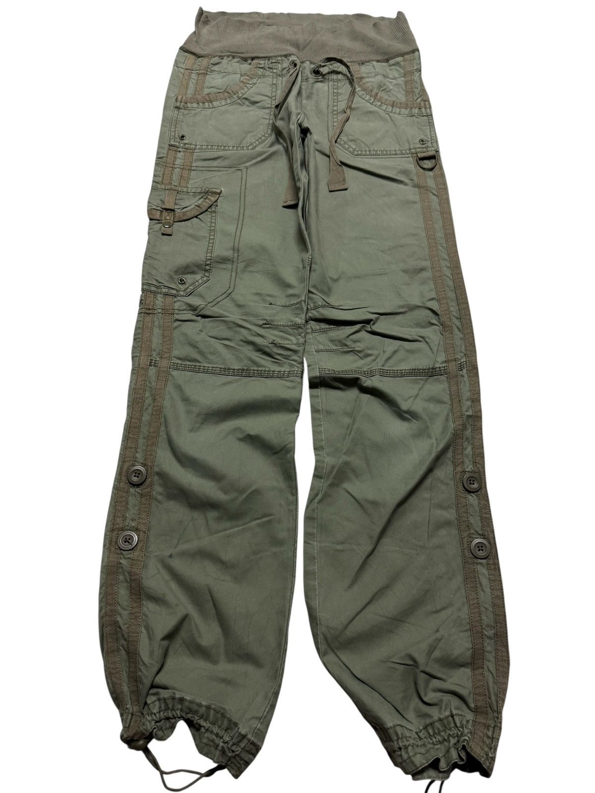 o*j様 goa flare gimmick cargo pants グランジ GOA GOA flare parachute cargo pants | Grailed