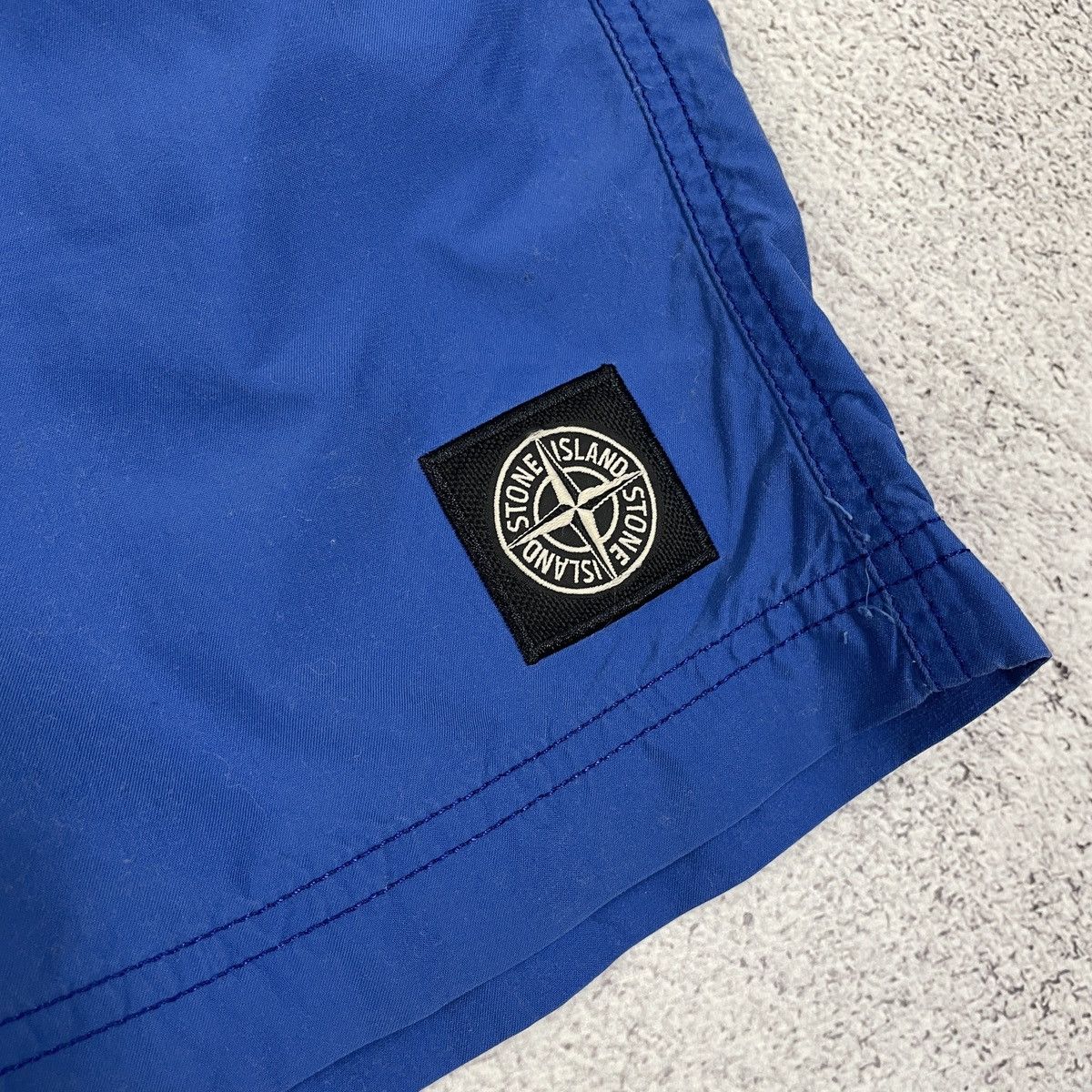 Stone Island Stone Island Patch Program Shorts Blue Size M Size US 33 - 4 Thumbnail