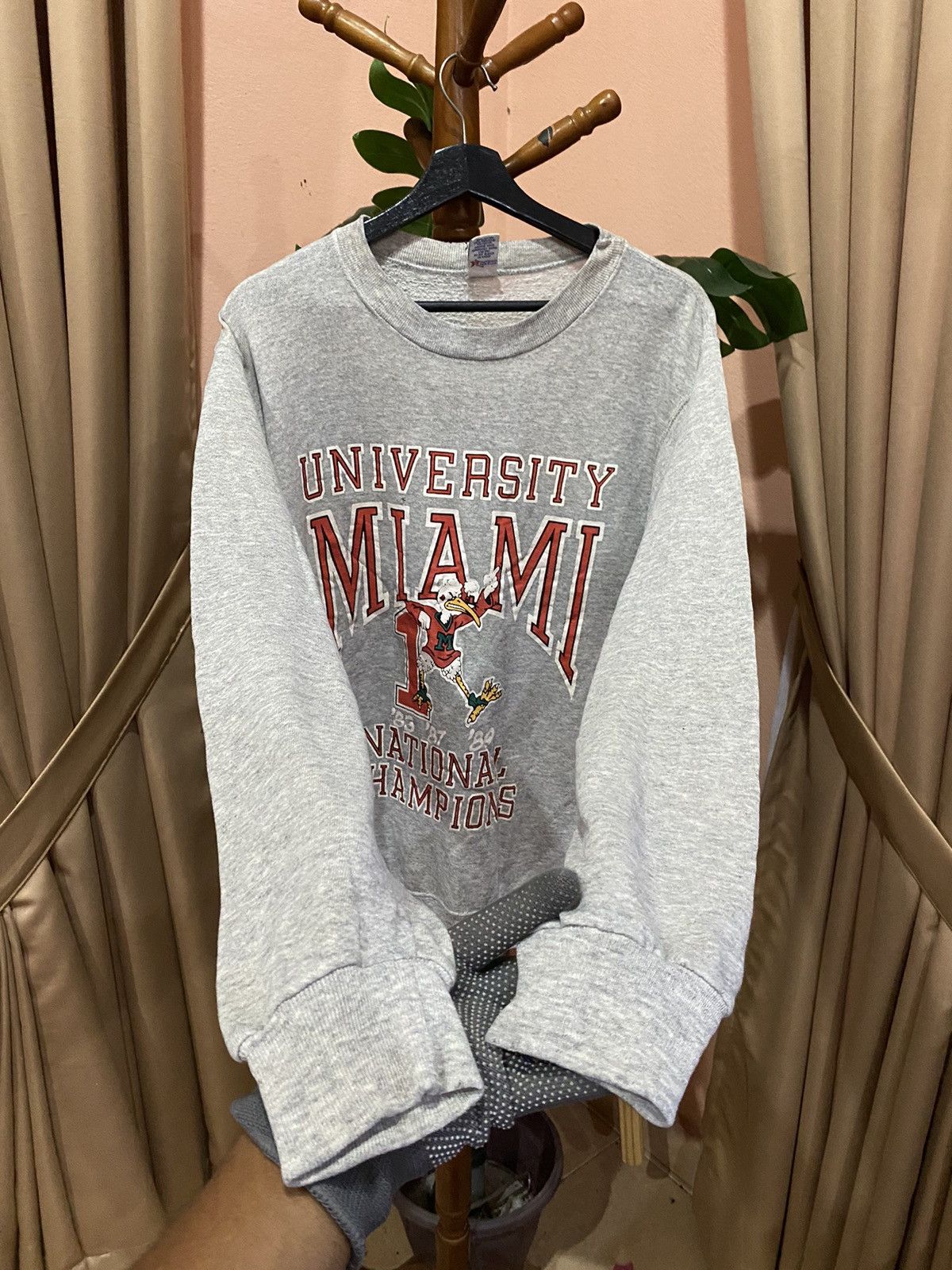 Vintage VINTAGE 80s UNIVERSITY MIAMI SWEATSHIRT Size US M / EU 48-50 / 2 - 10 Thumbnail