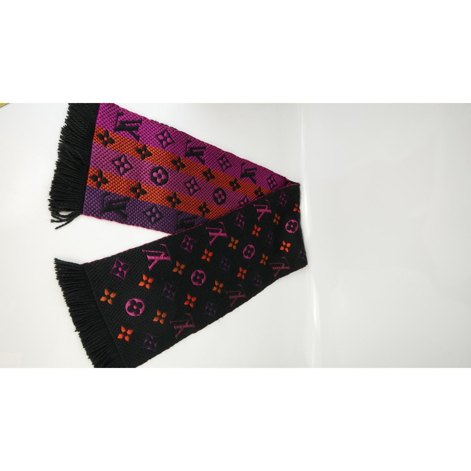 Louis Vuitton Louis Vuitton Multicolor Logomania Scarf Size ONE SIZE - 4 Thumbnail