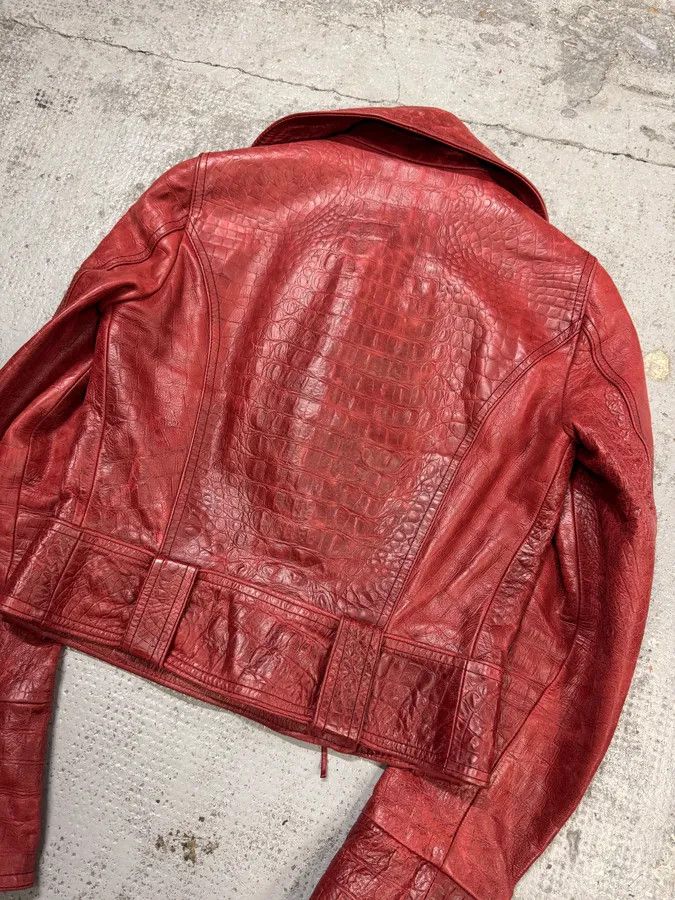 Roberto Cavalli AW2000 Roberto Cavalli Red Crocodile Effect Biker Leather Jacket Size S / US 4 / IT 40 - 6 Thumbnail