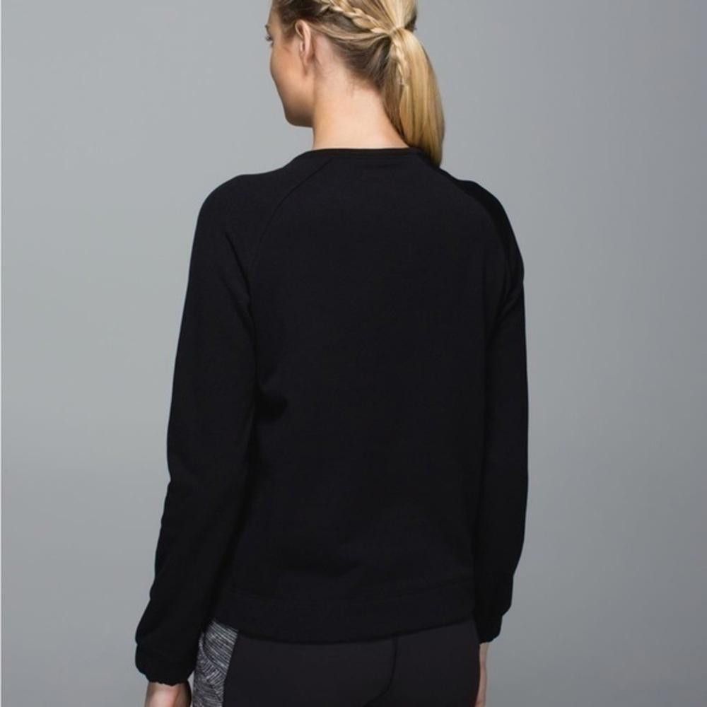 Lululemon Lululemon Snapshot Crew Black comes with bag Size S / US 4 / IT 40 - 4 Thumbnail