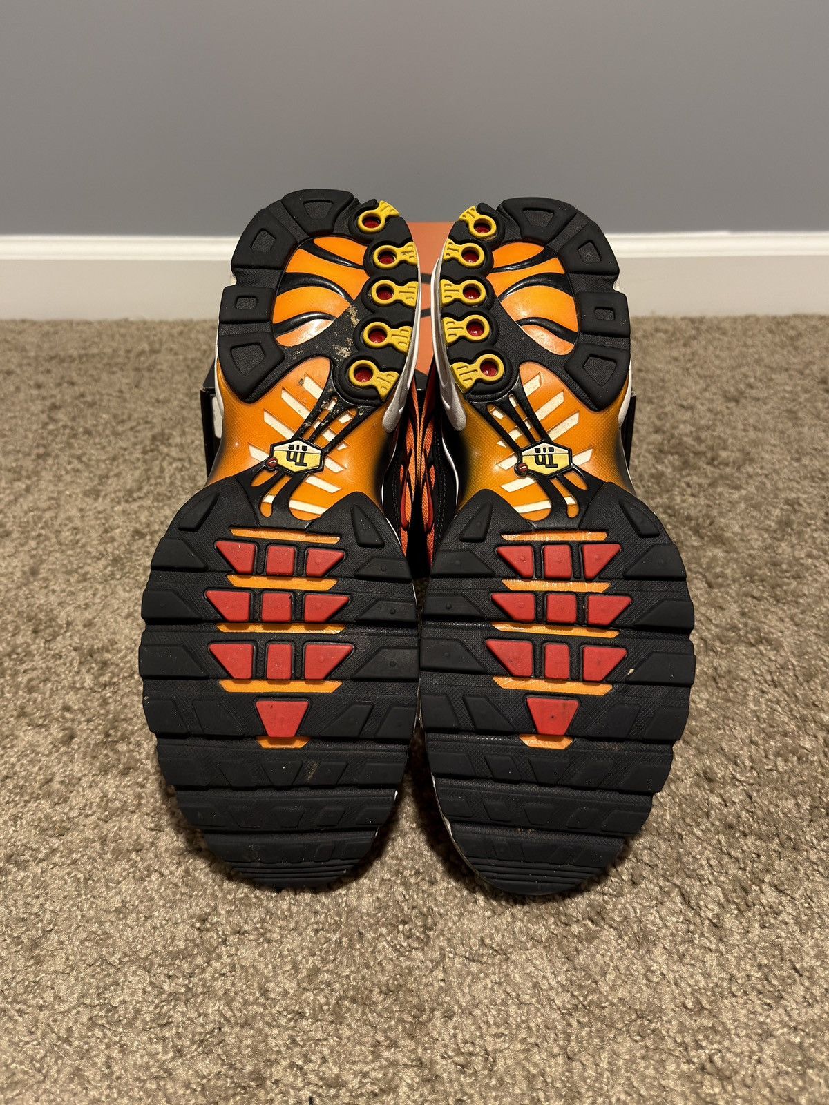 Nike 2018 Nike Air Max Plus TN OG “Pimento” Size US 10.5 / EU 43-44 - 5 Thumbnail