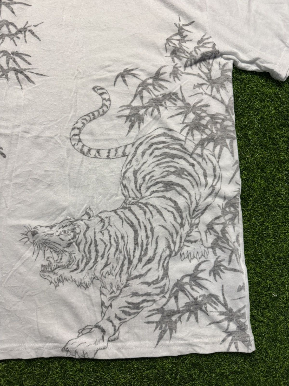 Japanese Brand assorted tshirt - sukajan tshirt tiger error print Size US XL / EU 56 / 4 - 3 Thumbnail