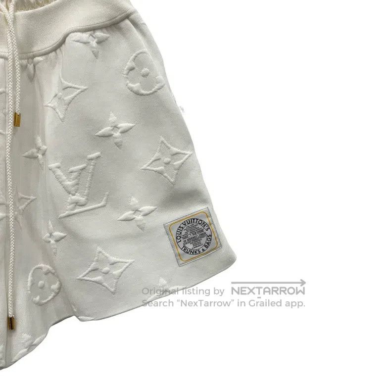 Other Louis Vuitton size m Embossed printed shorts Size US 28 / EU 44 - 5 Thumbnail