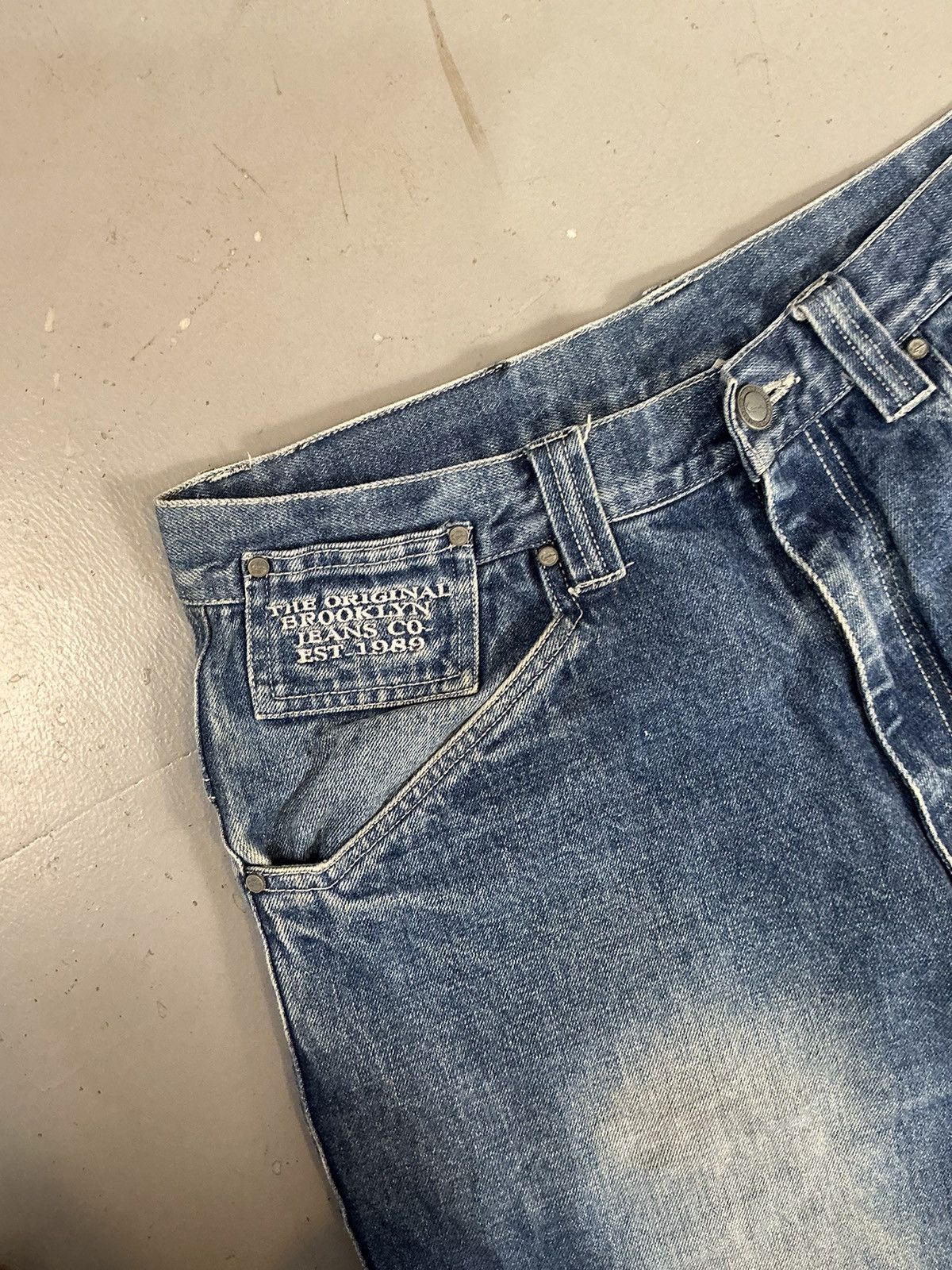 Karl Kani × Vintage Vintage Karl Kani embroidered denim Size US 34 / EU 50 - 7 Thumbnail