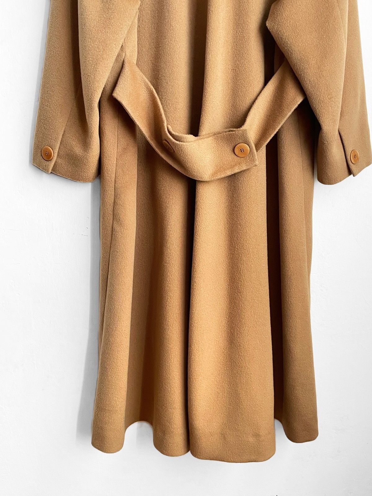 Celine Vintage Celine Paris Camel Wool Coat Single Breasted Iconic Size XL / US 12-14 / IT 48-50 - 11 Thumbnail
