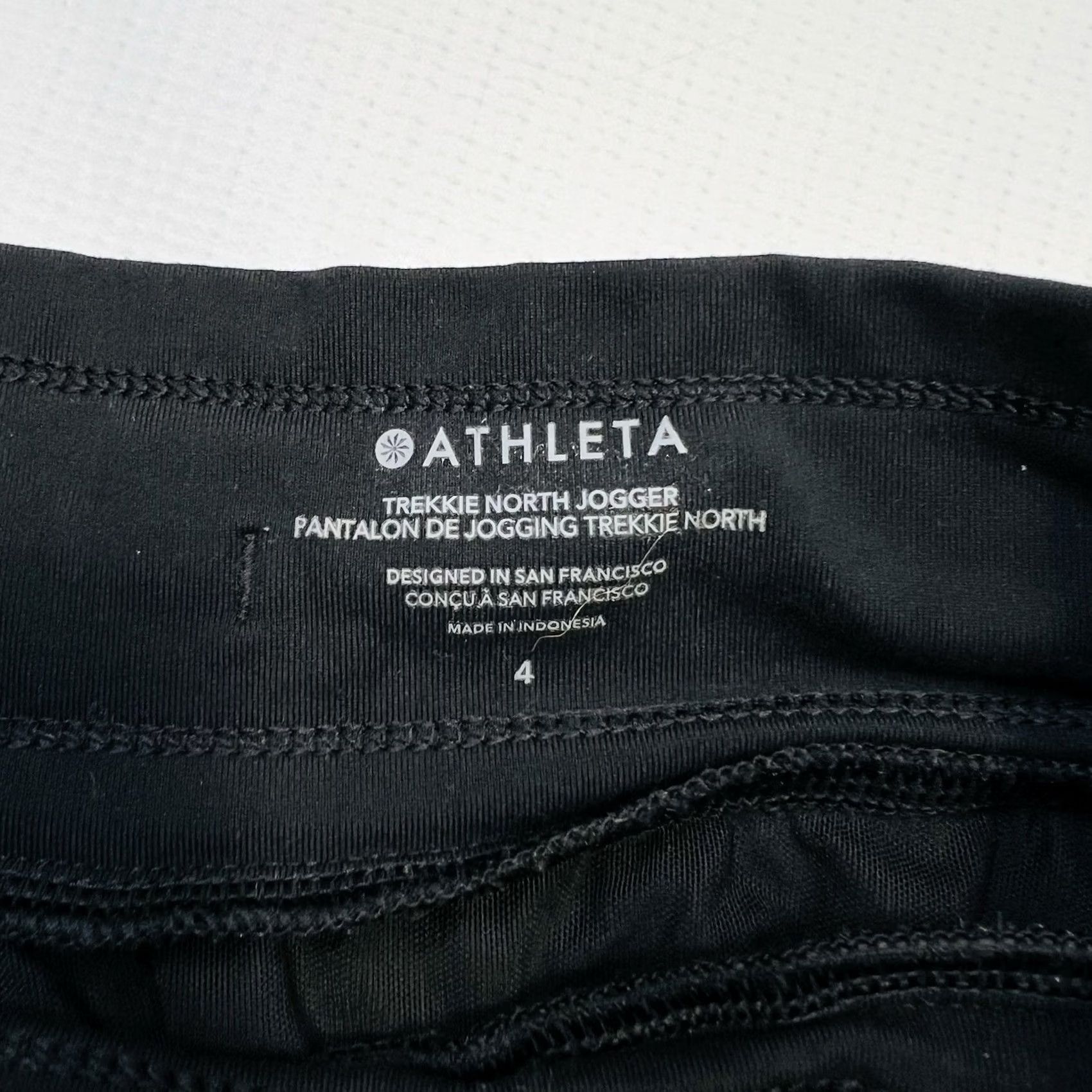 Athleta Athleta Pants Womens Regular Size 4 Black Trekkie North High Rise Jogger Pockets Athletic Activewear 26.5 Inseam Size 27" / US 4 / IT 40 - 6 Thumbnail