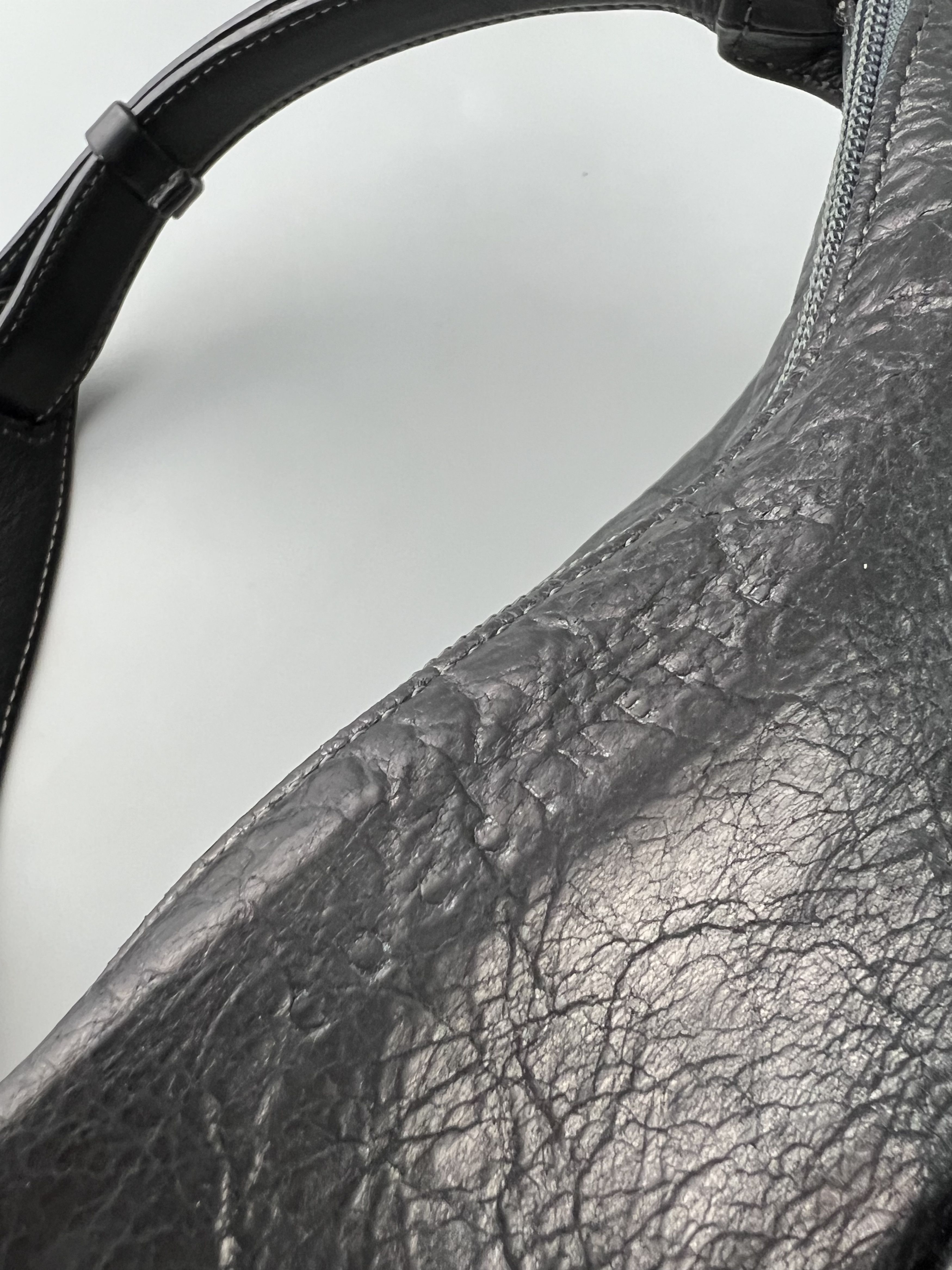 Vintage Coccinelle Vintage Black Leather Shoulder Bag Size ONE SIZE - 4 Thumbnail