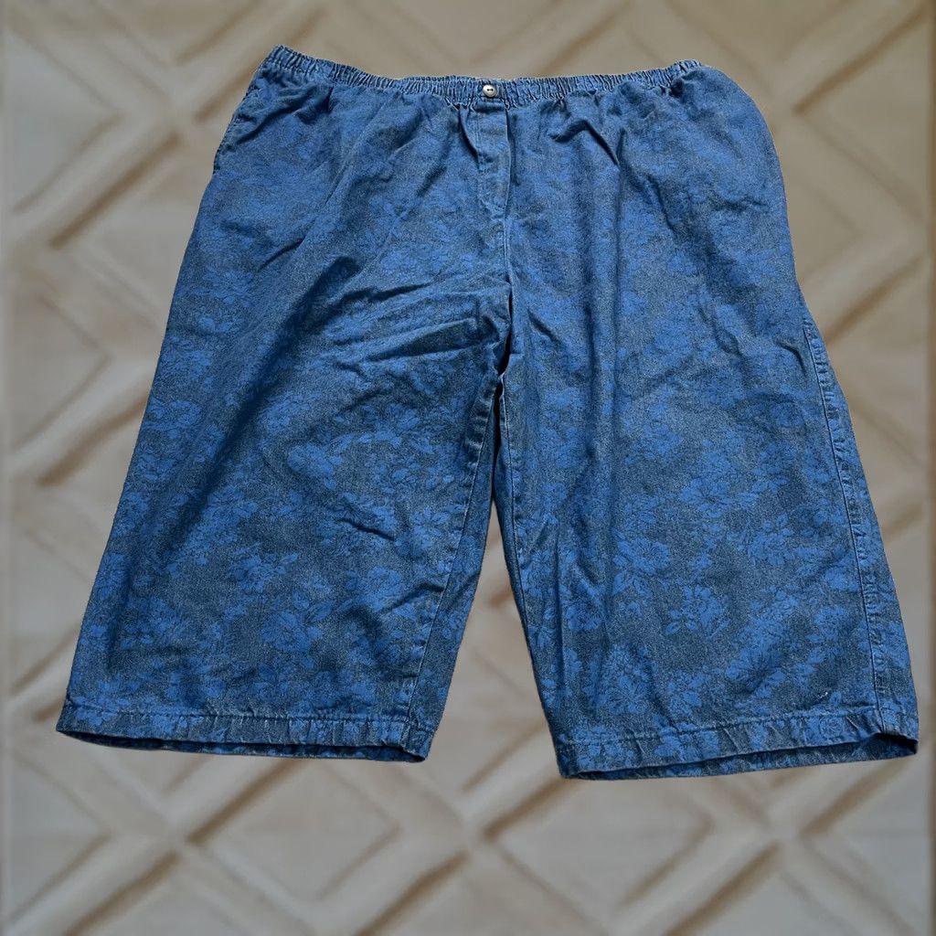 Vintage VINTAGE? (No) Woman Within Jeans Pants Womens Plus 36WP Blue Classic Fit Capri Floral 46x21 Size 32" / US 10 / IT 46 - 1 Thumbnail