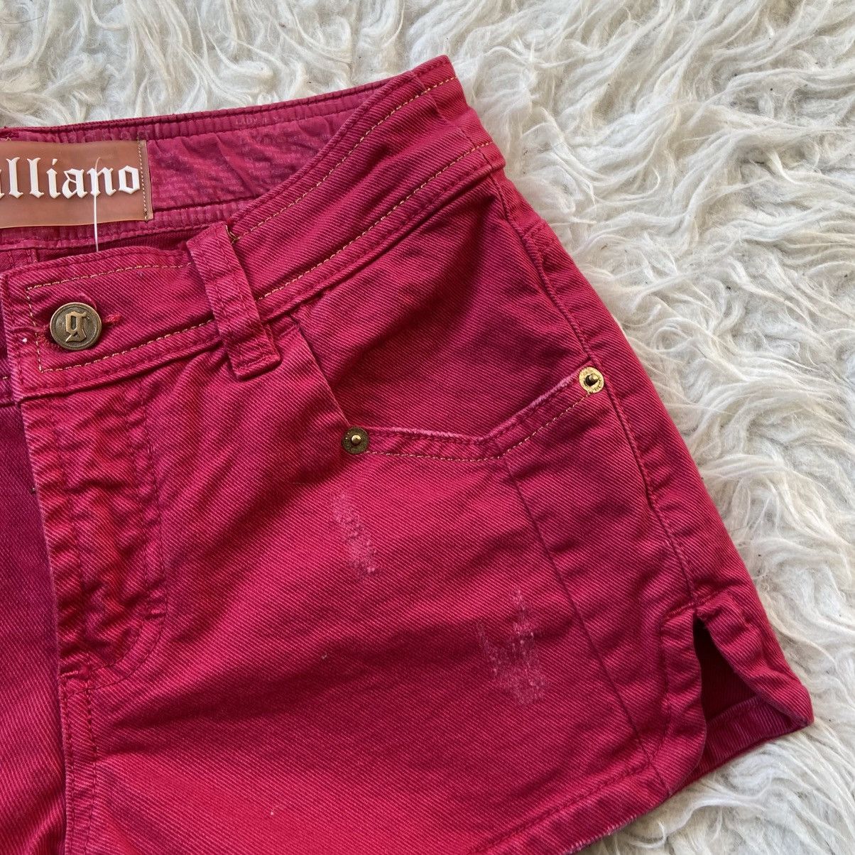 📌 NEW John Galliano Y2K Crazy Damen Bermuda Mini Shorts