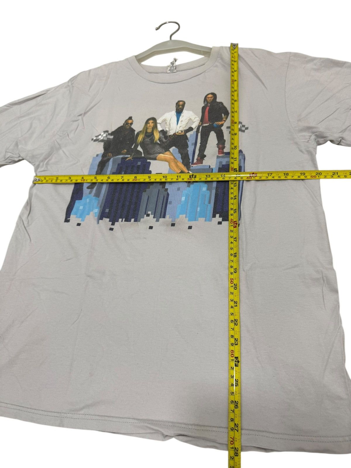 Band Tees × Vintage BLACK EYED PEAS 2011 TOUR FULL LINE UP PRINT ON TEE Size US S / EU 44-46 / 1 - 3 Thumbnail
