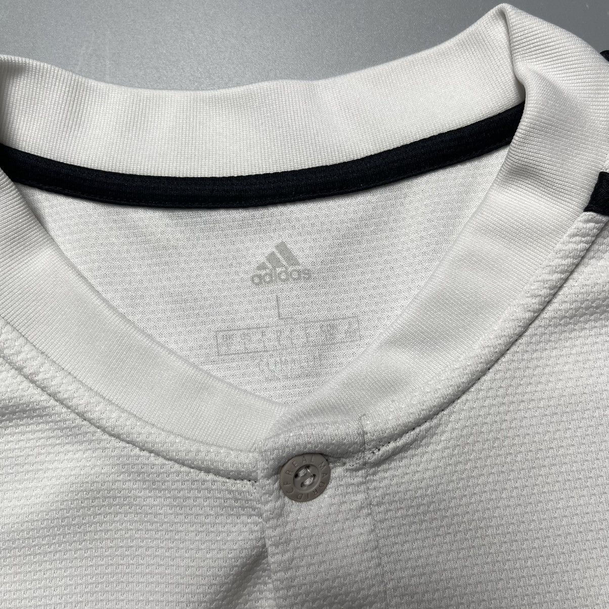 Vintage REAL MADRID ADIDAS 2018/2019 FOOTBALL HOME JERSEY #7 RONALDO Size US L / EU 52-54 / 3 - 6 Thumbnail