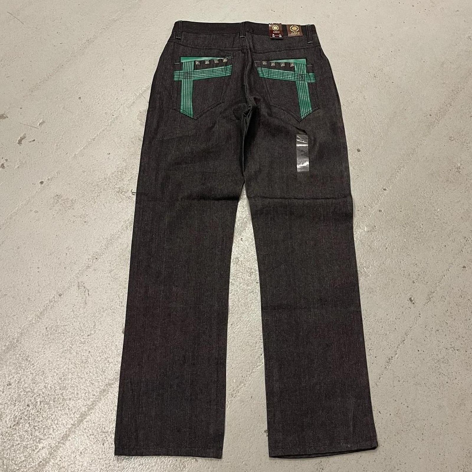 Vintage Vintage Noiz Grey Denim Baggy Jeans Green Pockets Mens 34x34 Size US 34 / EU 50 - 1 Thumbnail
