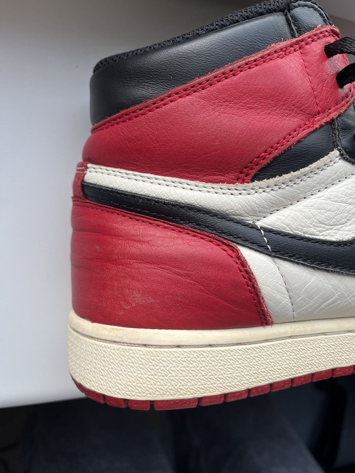 Jordan Brand × Nike Jordan 1 Bred Toe Size US 8.5 / EU 41-42 - 12 Thumbnail