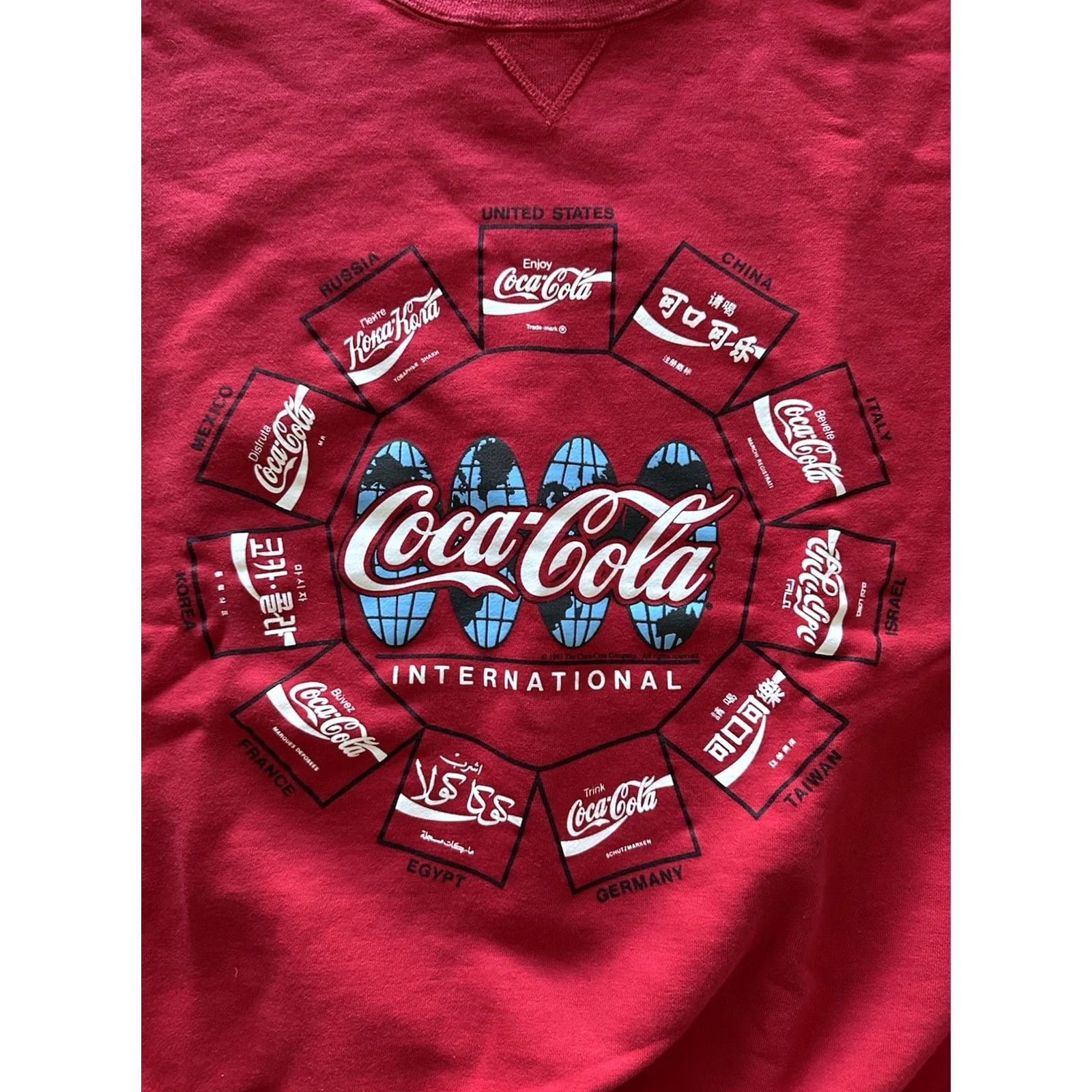 Vintage VINTAGE Coca Cola Sweatshirt Men Size Large Red 90s Crewneck Coke Promotional Size US L / EU 52-54 / 3 - 2 Thumbnail