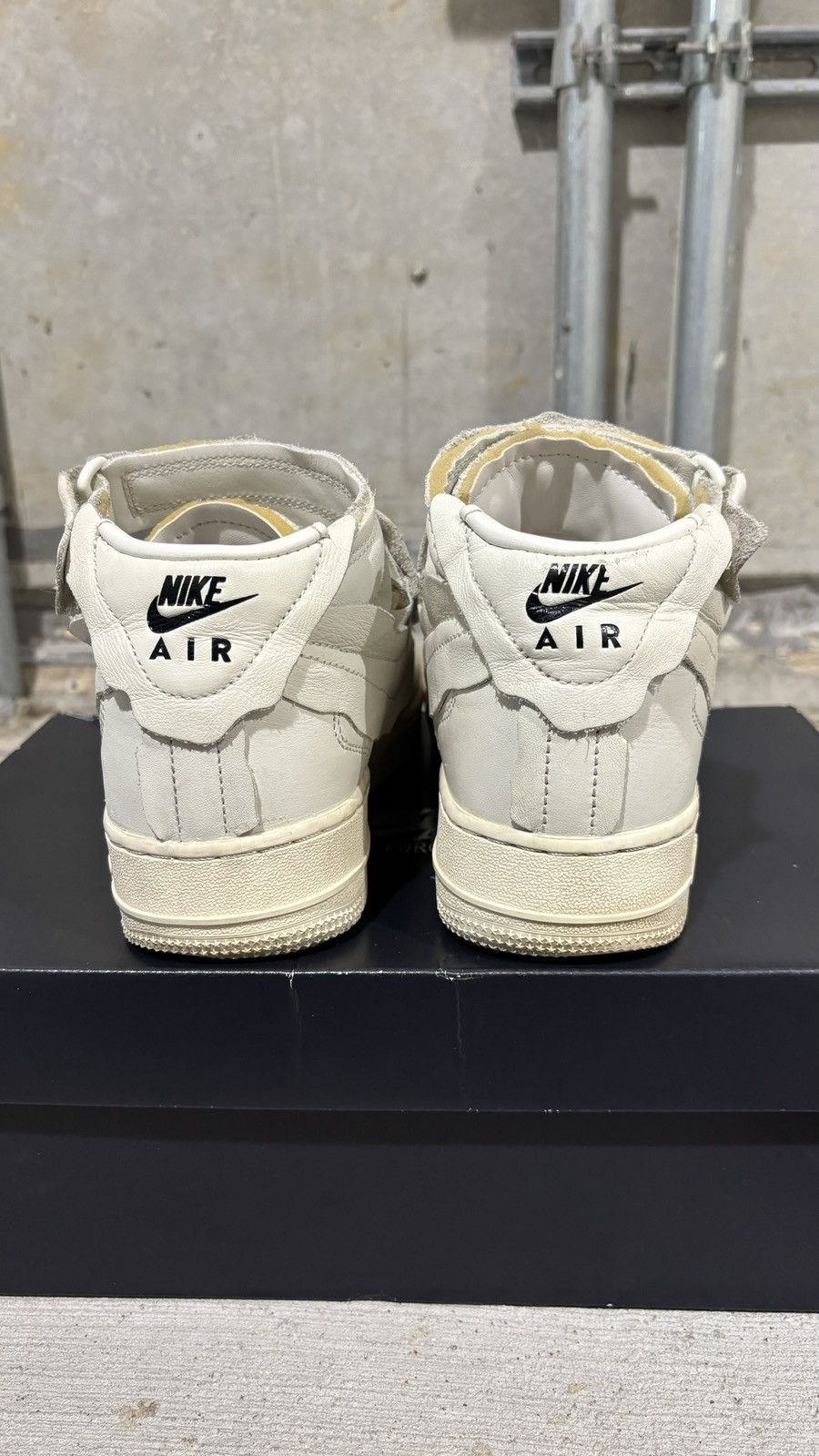 Comme des Garcons × Nike Comme Des Garçons Nike Air Force 1 Mid Size US 7 / EU 40 - 6 Thumbnail
