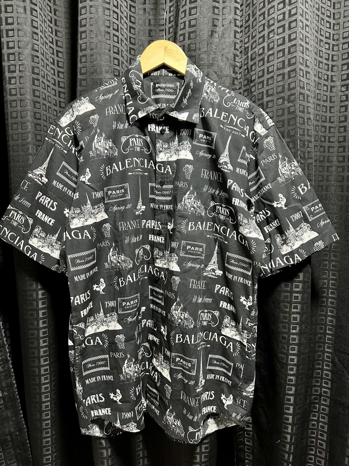 Balenciaga Balenciaga all over print polo Size US XL / EU 56 / 4 - 1 Thumbnail