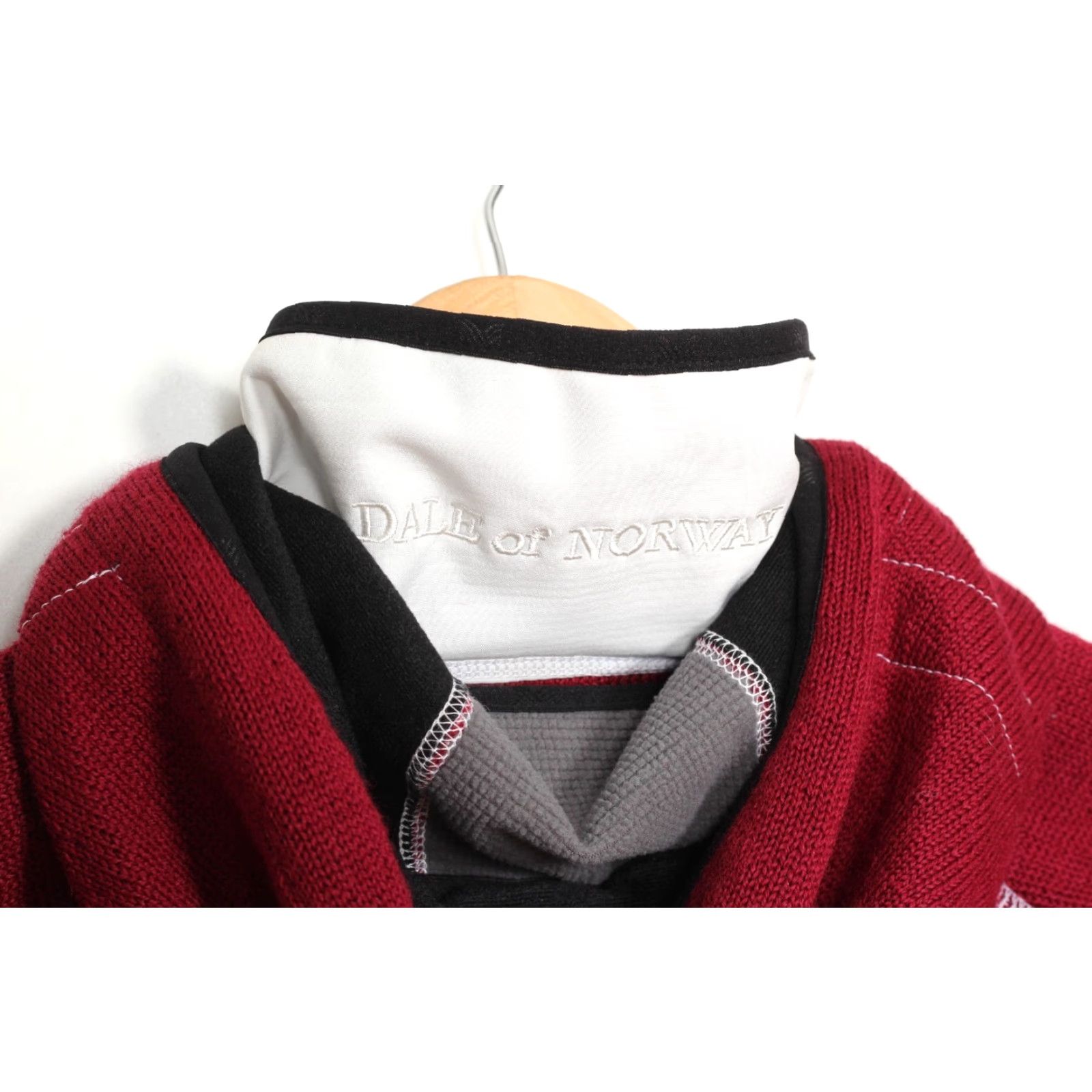 Dale Of Norway Dale of Norway Weather Proof Wool Blend Hooded Jacket Women S Multicoloured Regular Jacket Womens Size S MJ6046 Size S / US 4 / IT 40 - 5 Thumbnail