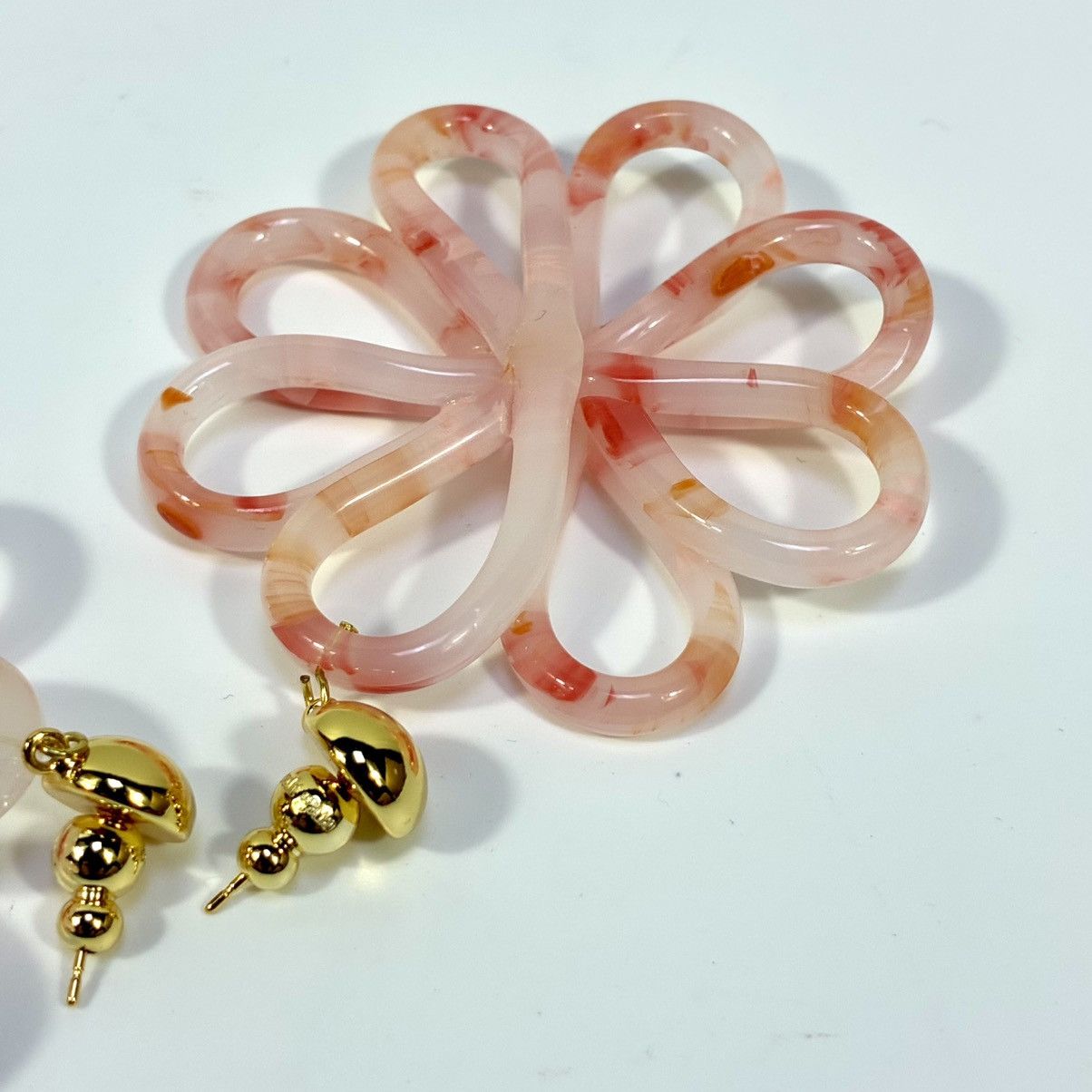 Cult Gaia Cult Gaia Acrylic Blossom Flower Azalea Earrings Pink NWT Size ONE SIZE - 13 Thumbnail