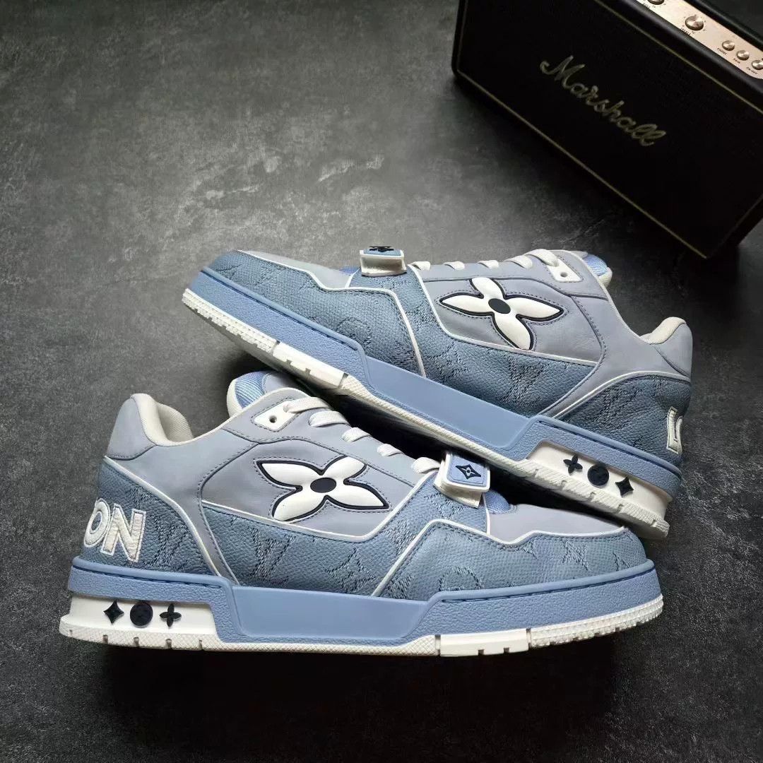 Louis Vuitton Louis Vuitton Training Blue Lowtop Sneakers 25 Men Size US 10 / EU 43 - 1 Thumbnail