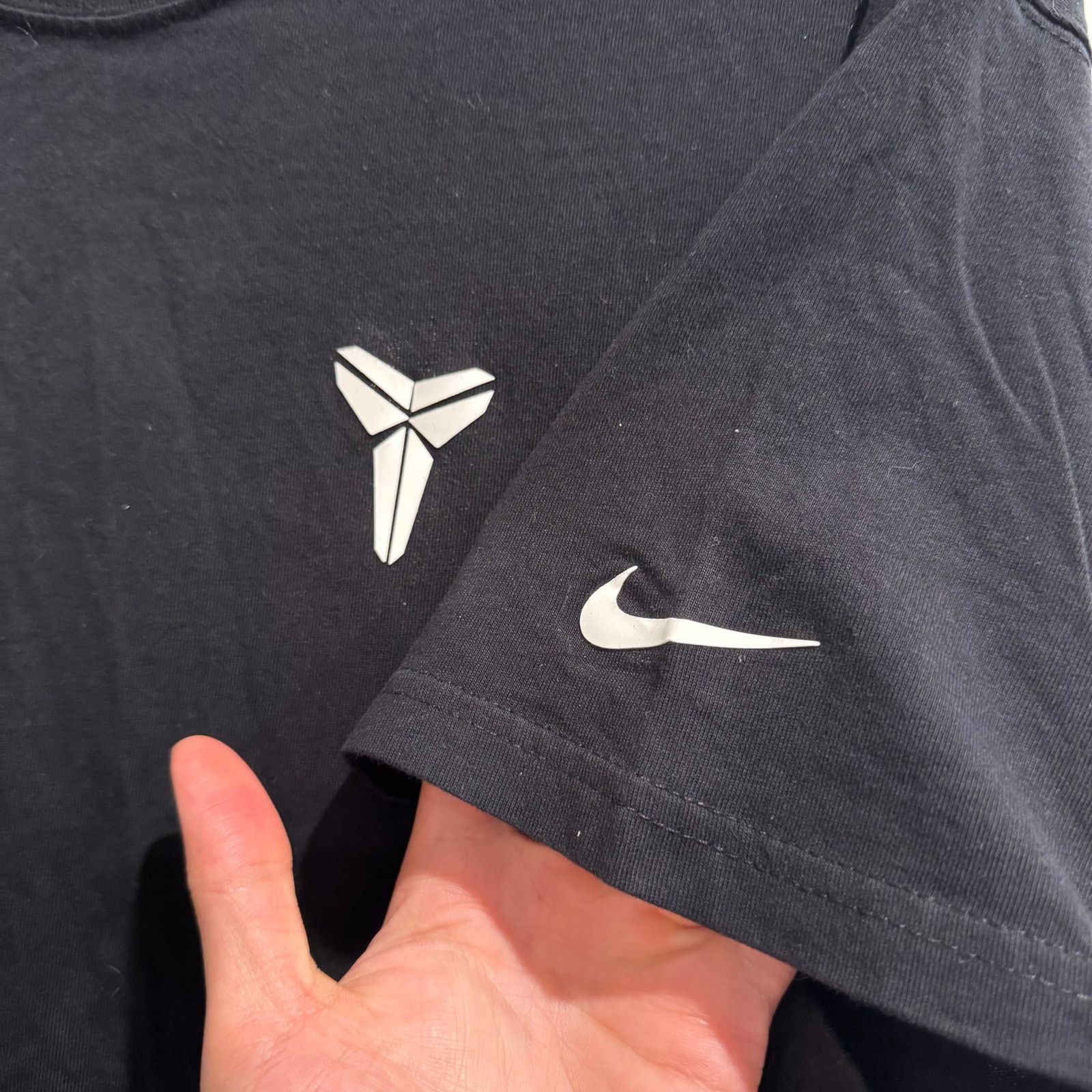 Nike Nike Kobe Mamba Mentality Loose Fit Basketball T shirt Size US L / EU 52-54 / 3 - 3 Thumbnail