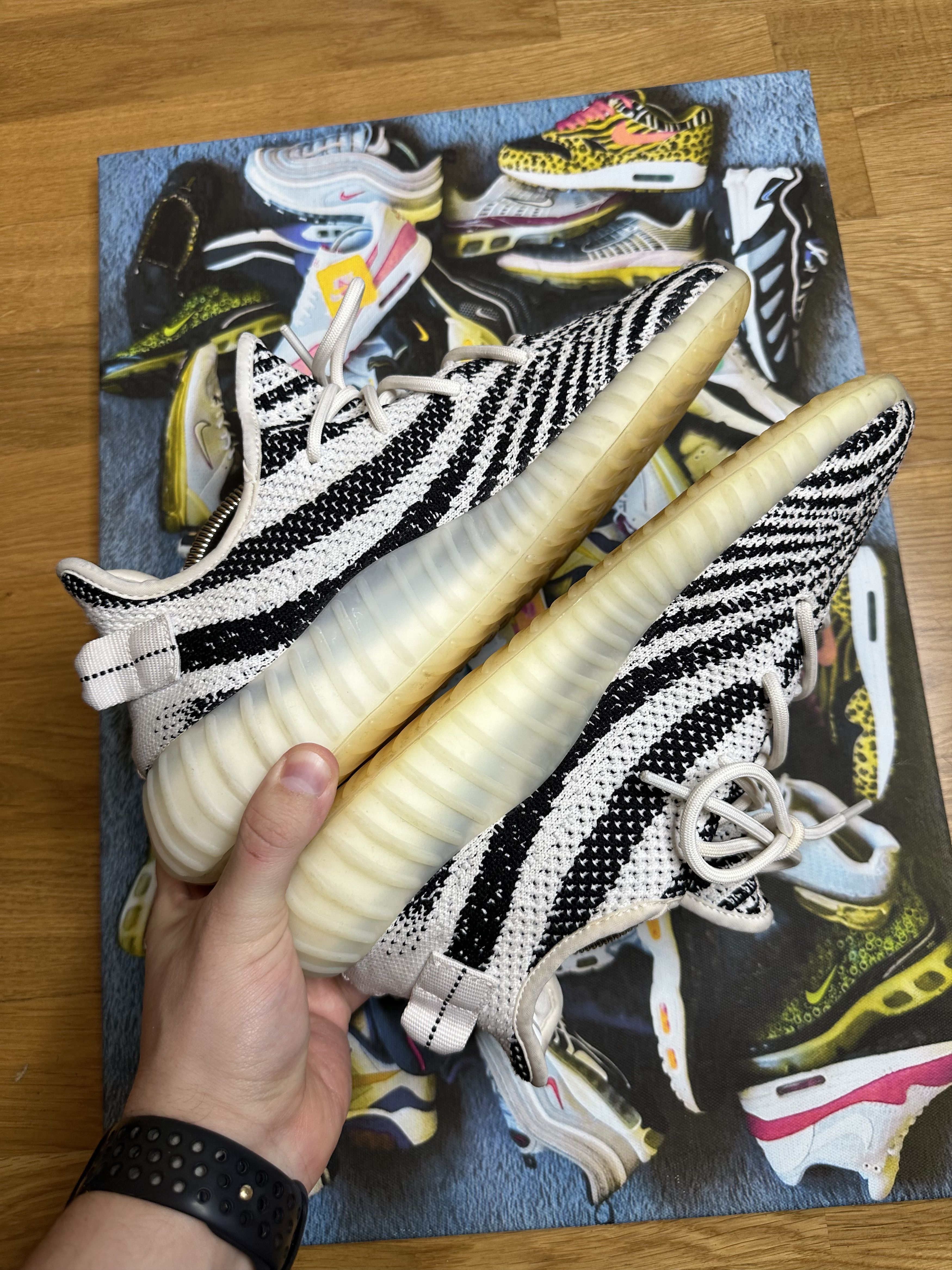 Adidas × Kanye West Adidas Yeezy Boost 350 V2 White/Black CP9654 US10 44 Size US 10 / EU 43 - 4 Thumbnail