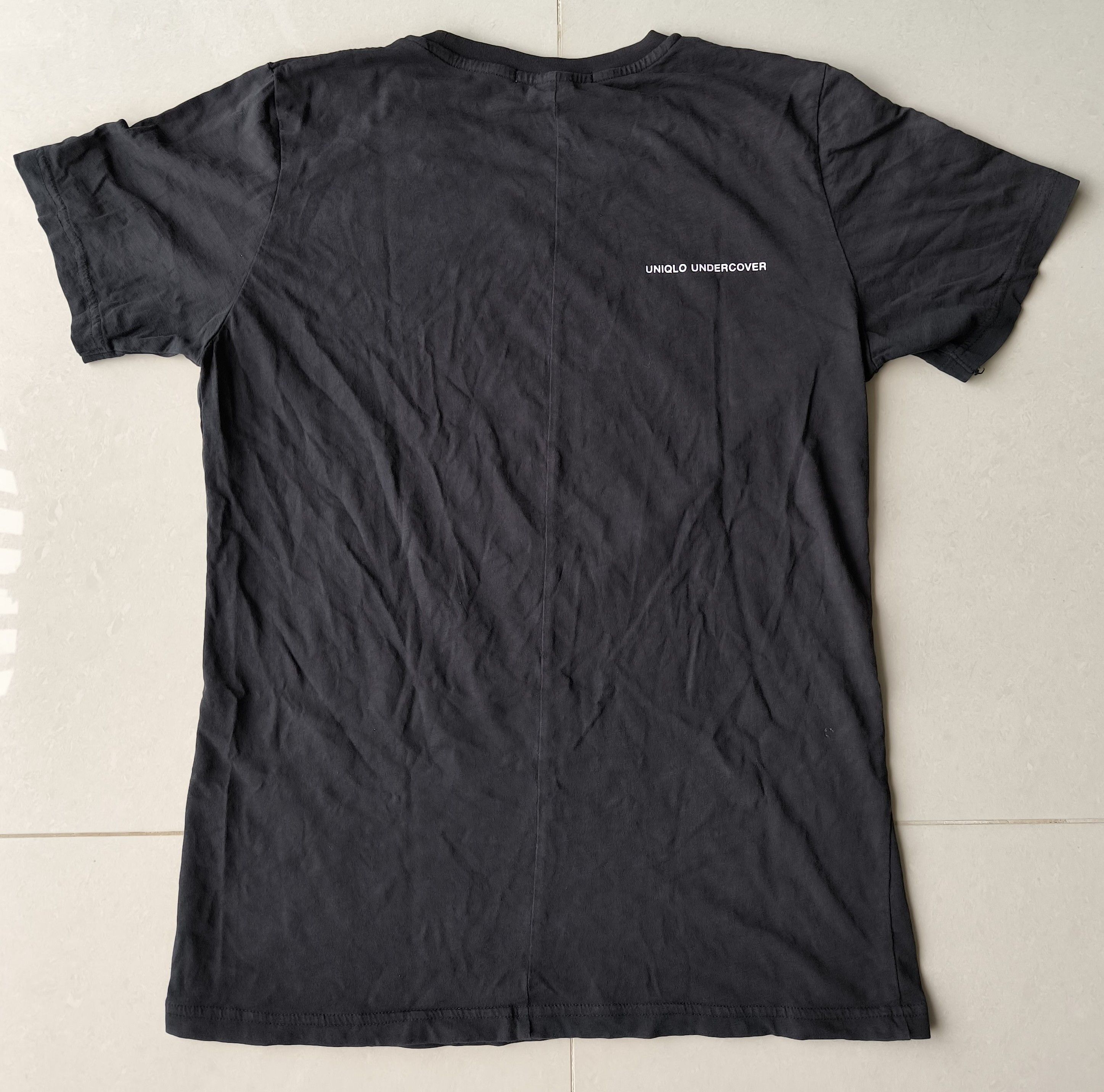 Undercover × Uniqlo Undercover x Uniqlo Disney Snow White tee Size US M / EU 48-50 / 2 - 8 Thumbnail