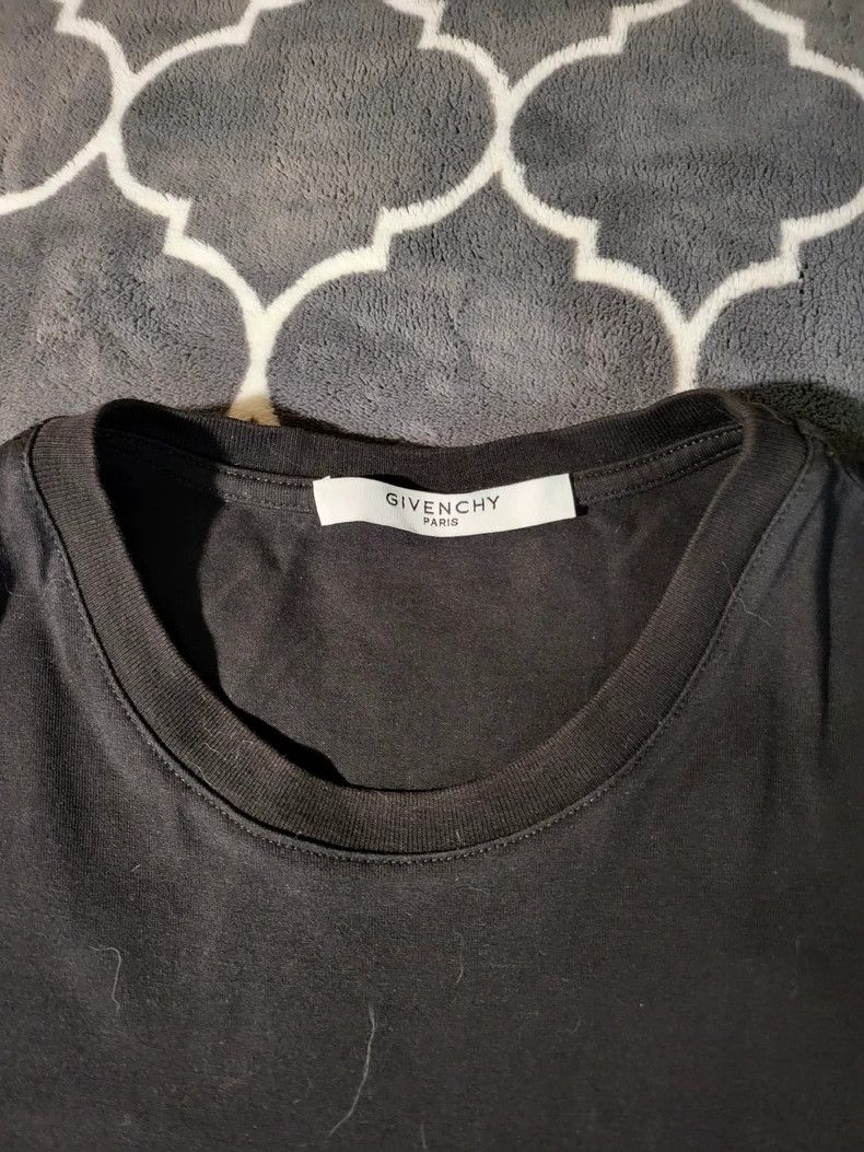 Givenchy Givenchy Short-sleeved T-shirt, Stylish Fit, Comfortable, Size US M / EU 48-50 / 2 - 2 Thumbnail