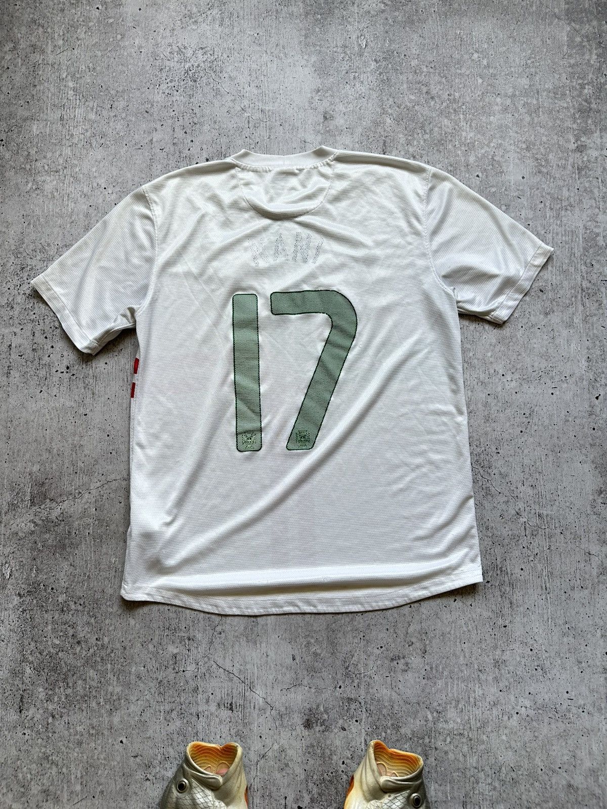 Nike 2012 Nike Portugal Euro Luis Nani #17 Vintage Soccer Jersey Size US M / EU 48-50 / 2 - 15 Thumbnail