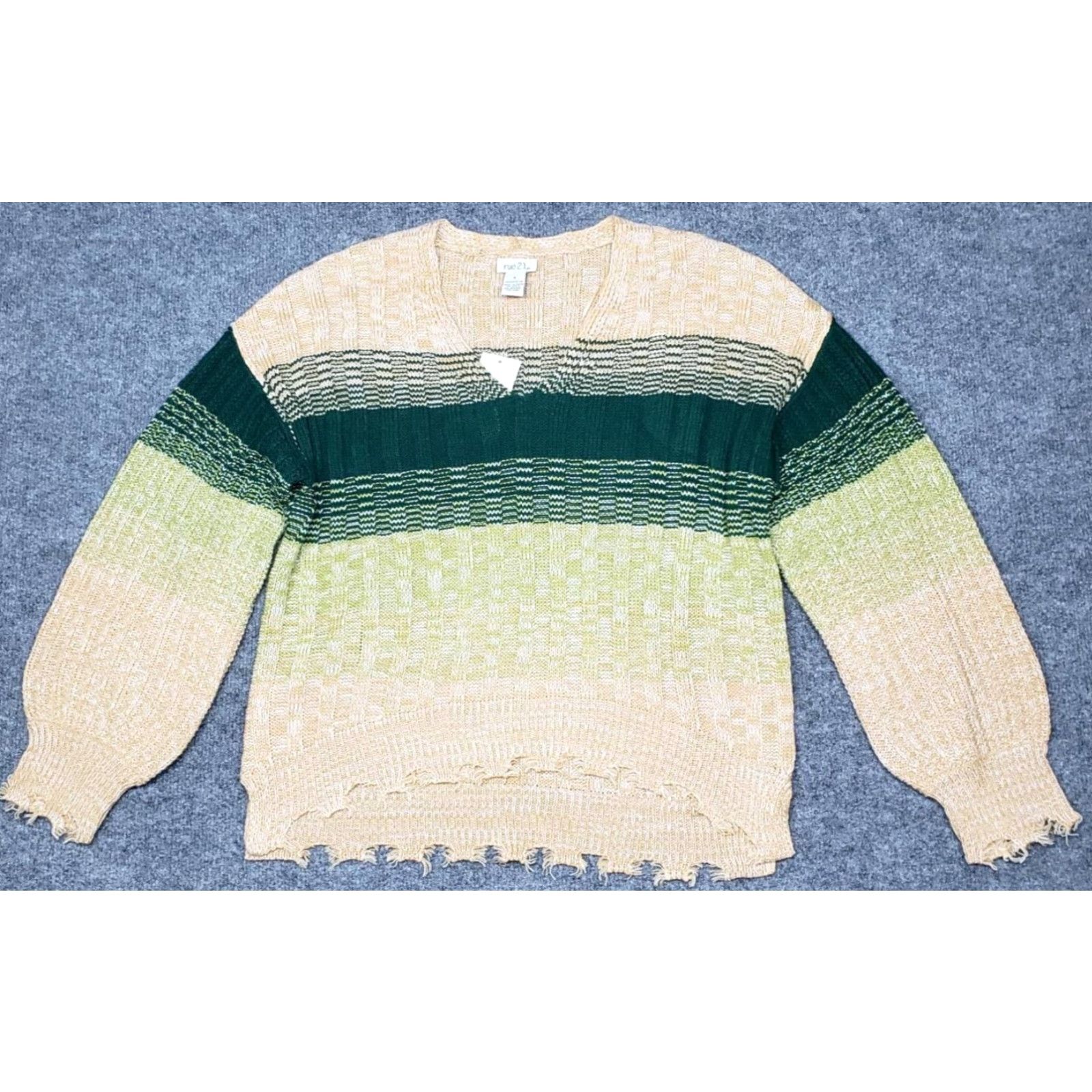 Vintage Rue21 Sweater Womens S Pullover Green Beige Striped Long Sleeve V-Neck Knit New Size S / US 4 / IT 40 - 2 Thumbnail