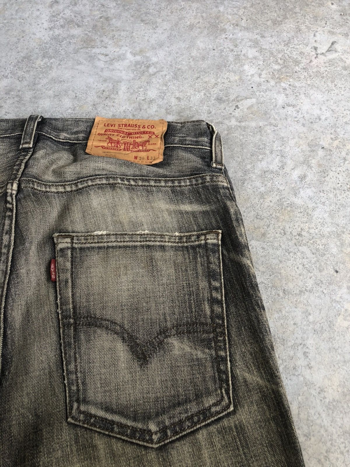 Levi's Y2k Levi’s 505 Mud Wash Distressed Jean Size US 30 / EU 46 - 16 Thumbnail