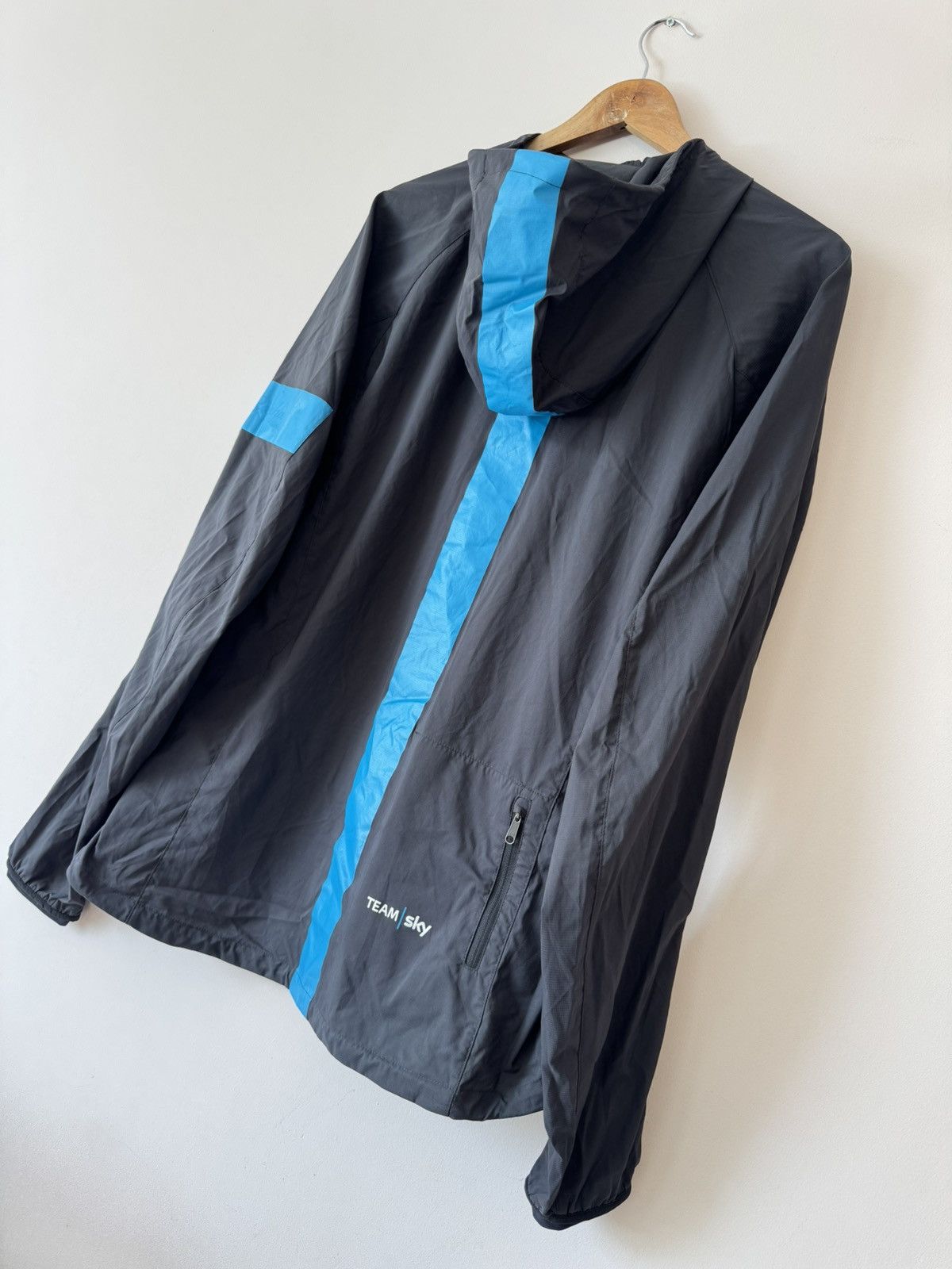 Rapha Rapha Spray Jacket Team Sky Light Cycling Jacket Size US XXL / EU 58 / 5 - 6 Thumbnail