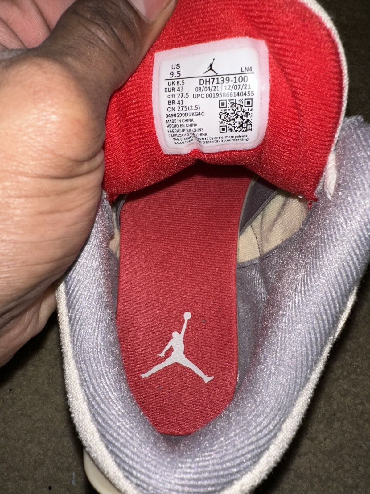 Jordan Brand × Nike Air Jordan Retro 3 SE Muslin Size US 9.5 / EU 42-43 - 6 Thumbnail