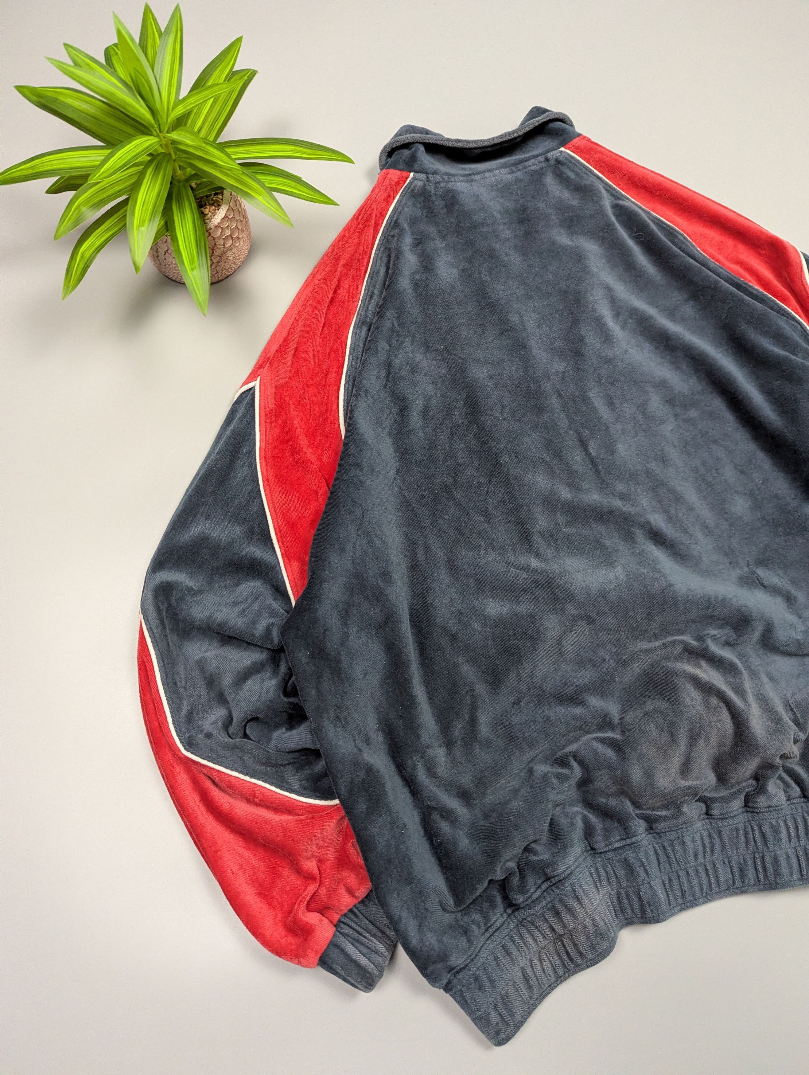 Reebok Vintage Reebok Allen Iverson I3 Velour Track Jacket Size US L / EU 52-54 / 3 - 12 Thumbnail