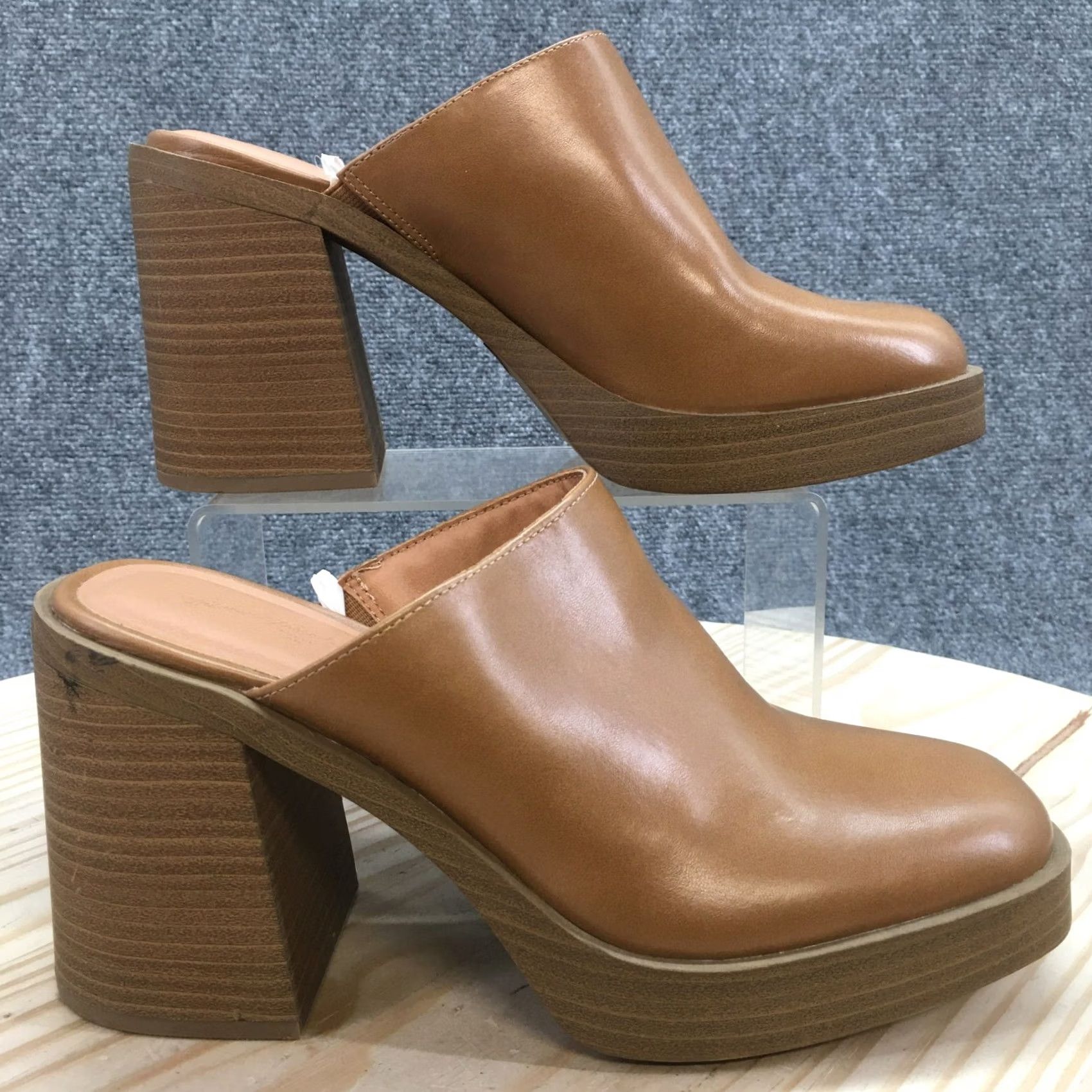 Vintage Universal Thread Platform Heels Womens 9 Brown Faux Leather Mules Casual Size US 9 / IT 39 - 2 Thumbnail