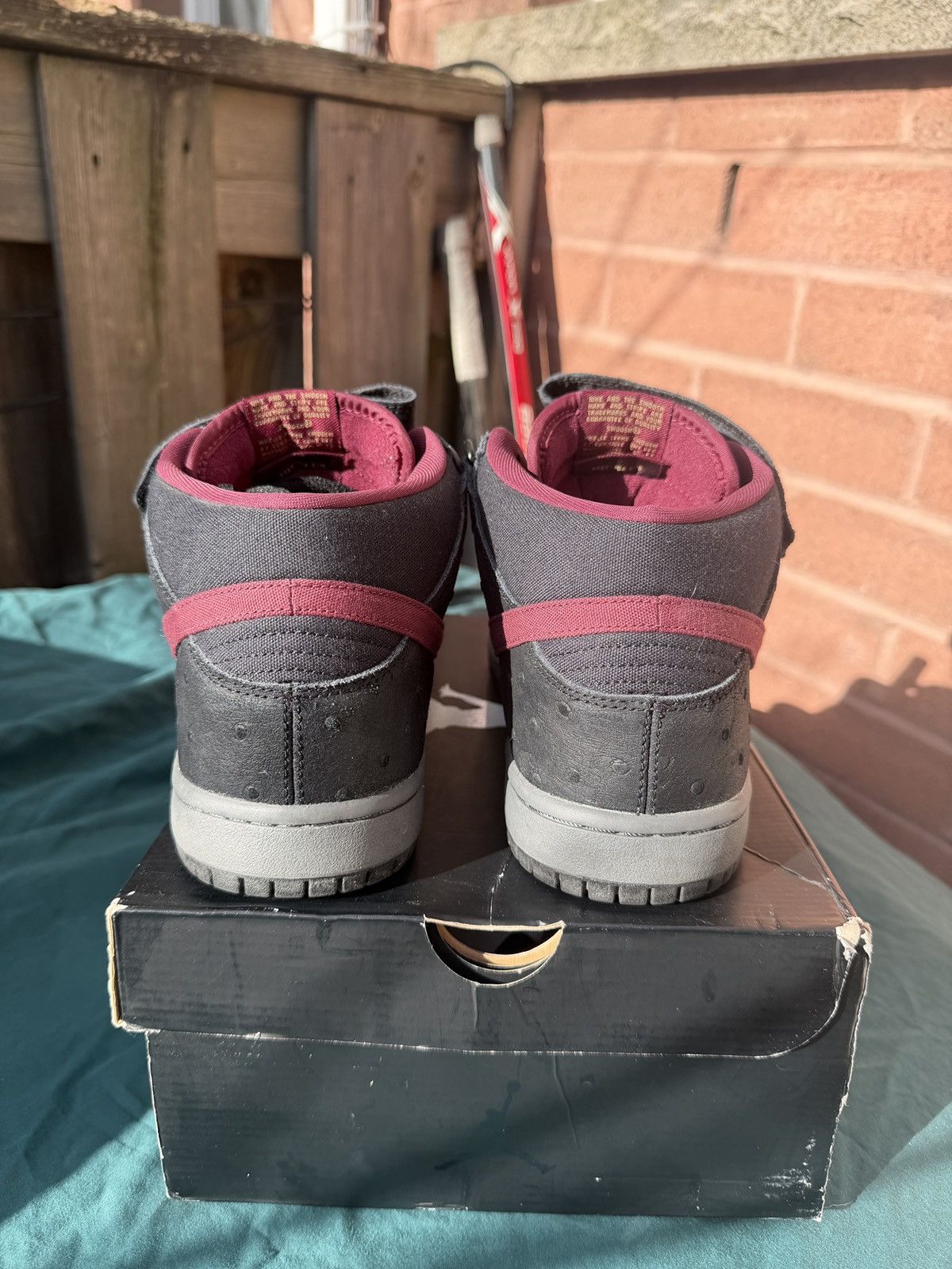 Nike Nike Dunk SB Mid Ostrich / Cherrywood Size US 9.5 / EU 42-43 - 3 Thumbnail