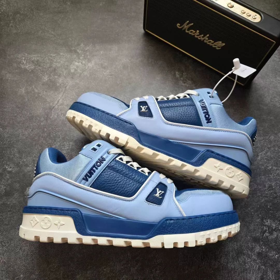 Louis Vuitton Louis Vuitton Training Blue Lowtop Sneakers 42 Men Size US 9 / EU 42 - 1 Thumbnail