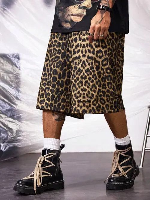 Jean VIntage Leopard Print shorts TRAP Size US 34 / EU 50 - 4 Thumbnail