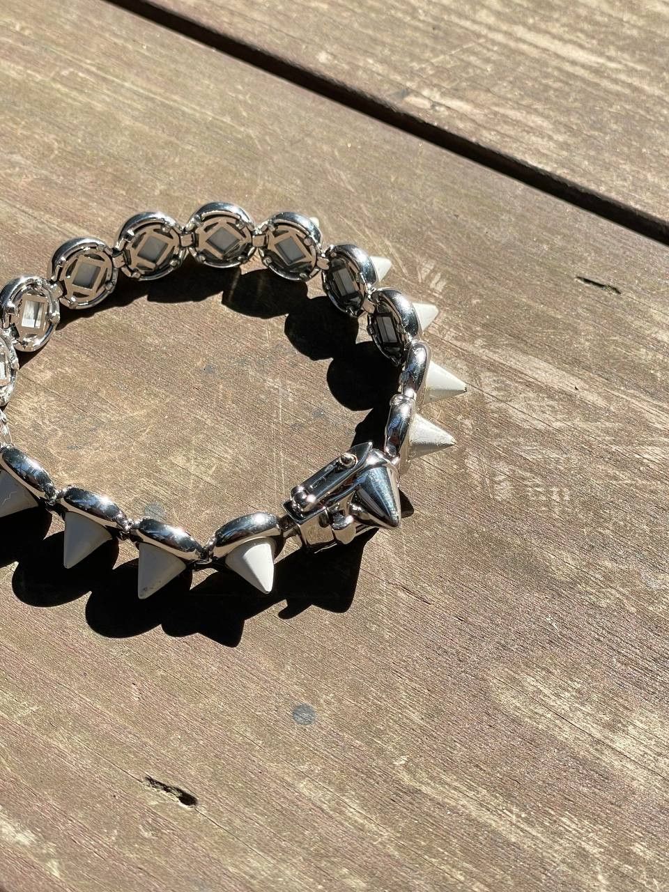 Eddie Borgo Eddie Borgo White Pyramid Cone Silver Tone Bracelete Size ONE SIZE - 5 Thumbnail
